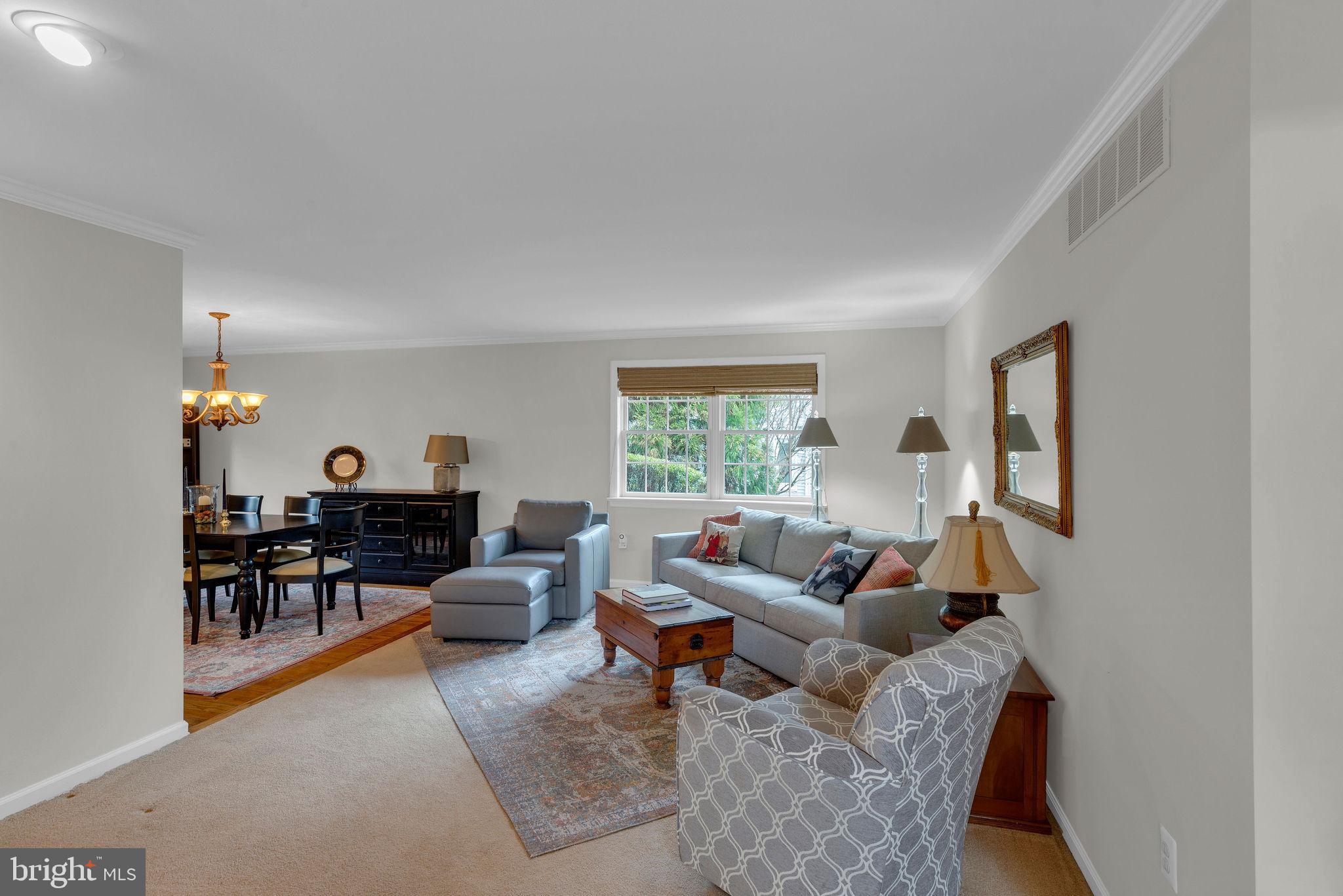 OLD MILL ESTS - Residential