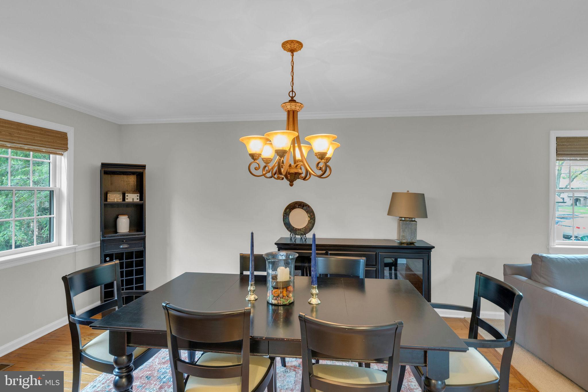 OLD MILL ESTS - Residential