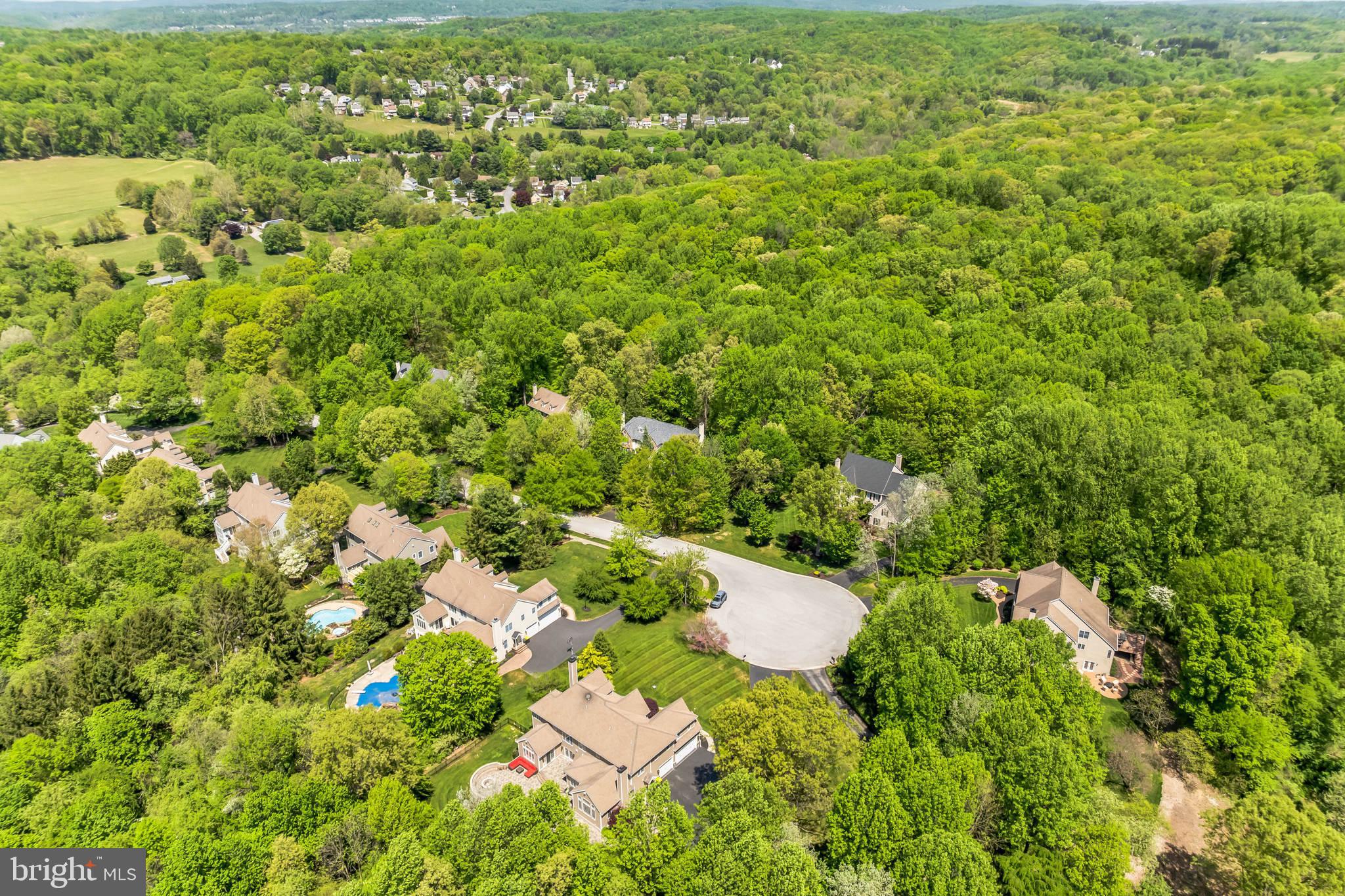 OAK HOLLOW - Residential