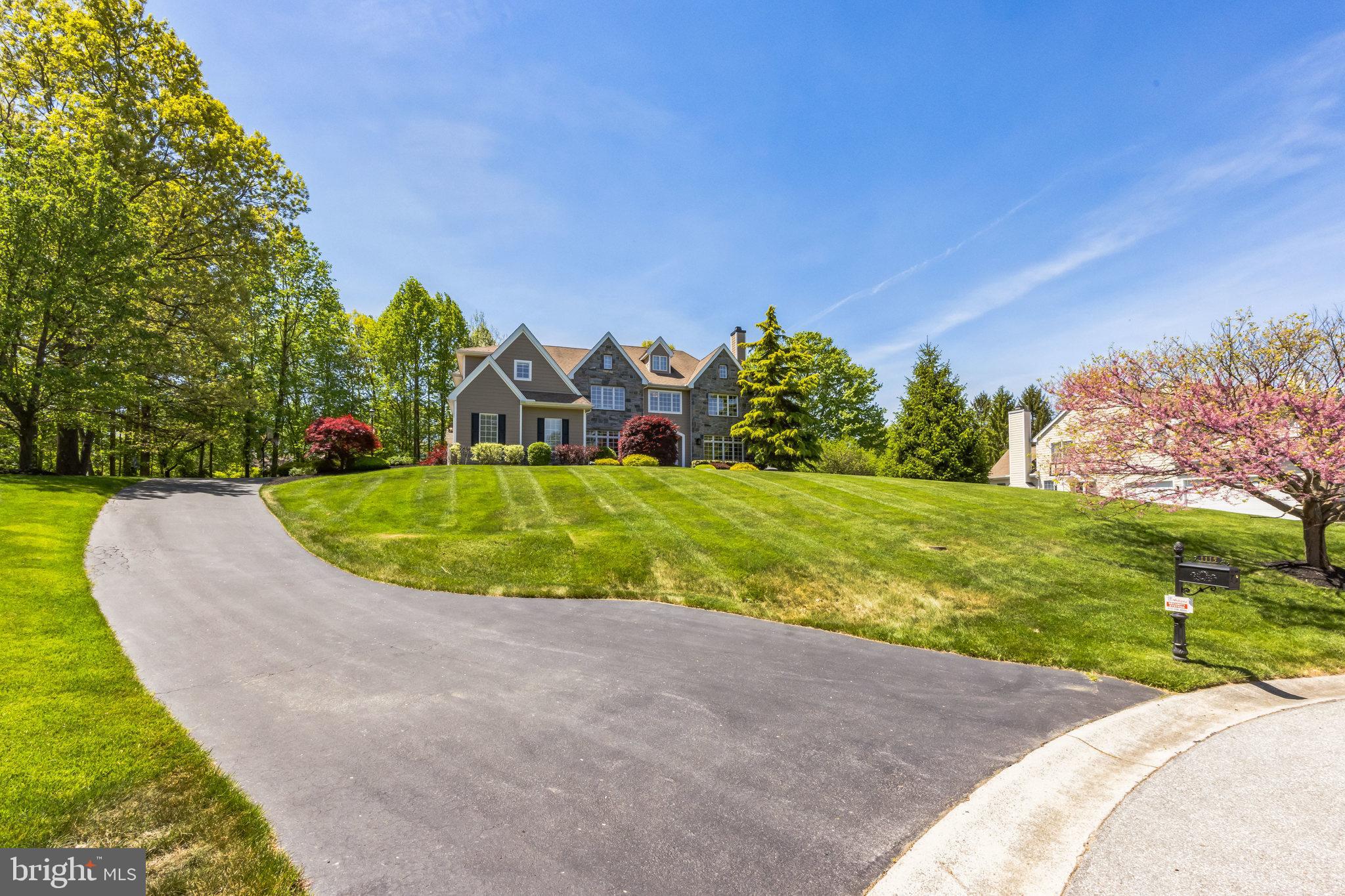 OAK HOLLOW - Residential