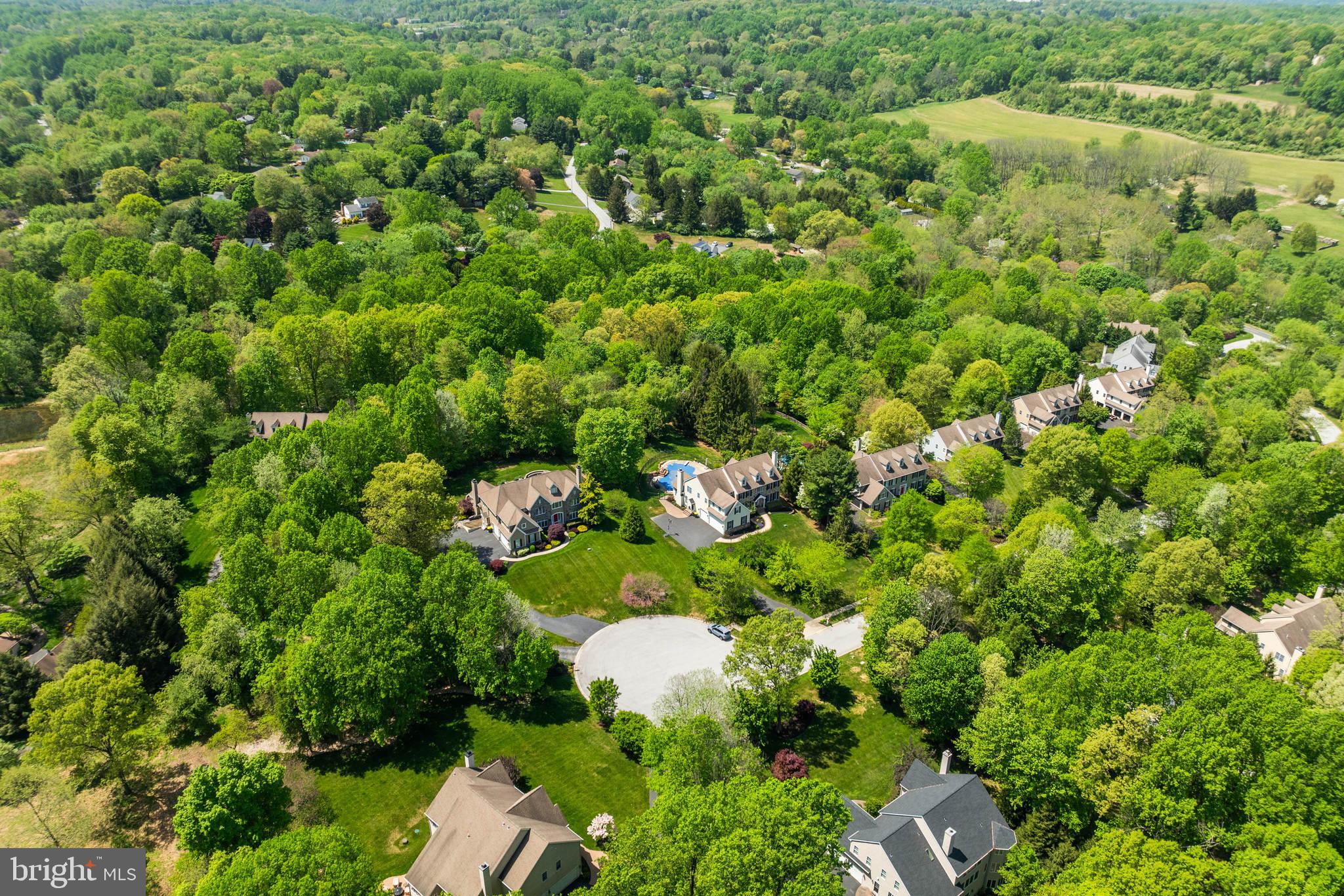 OAK HOLLOW - Residential