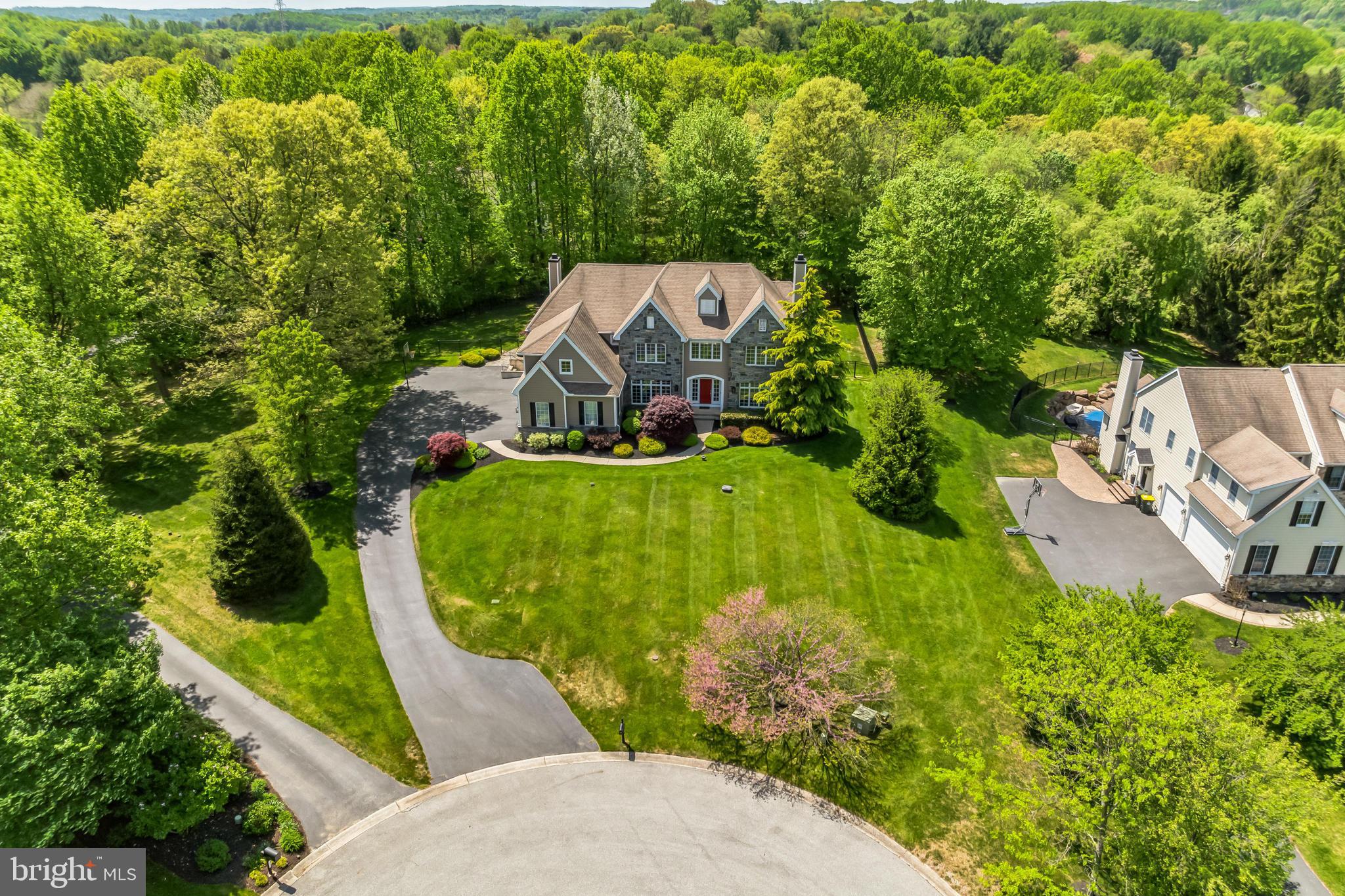 OAK HOLLOW - Residential