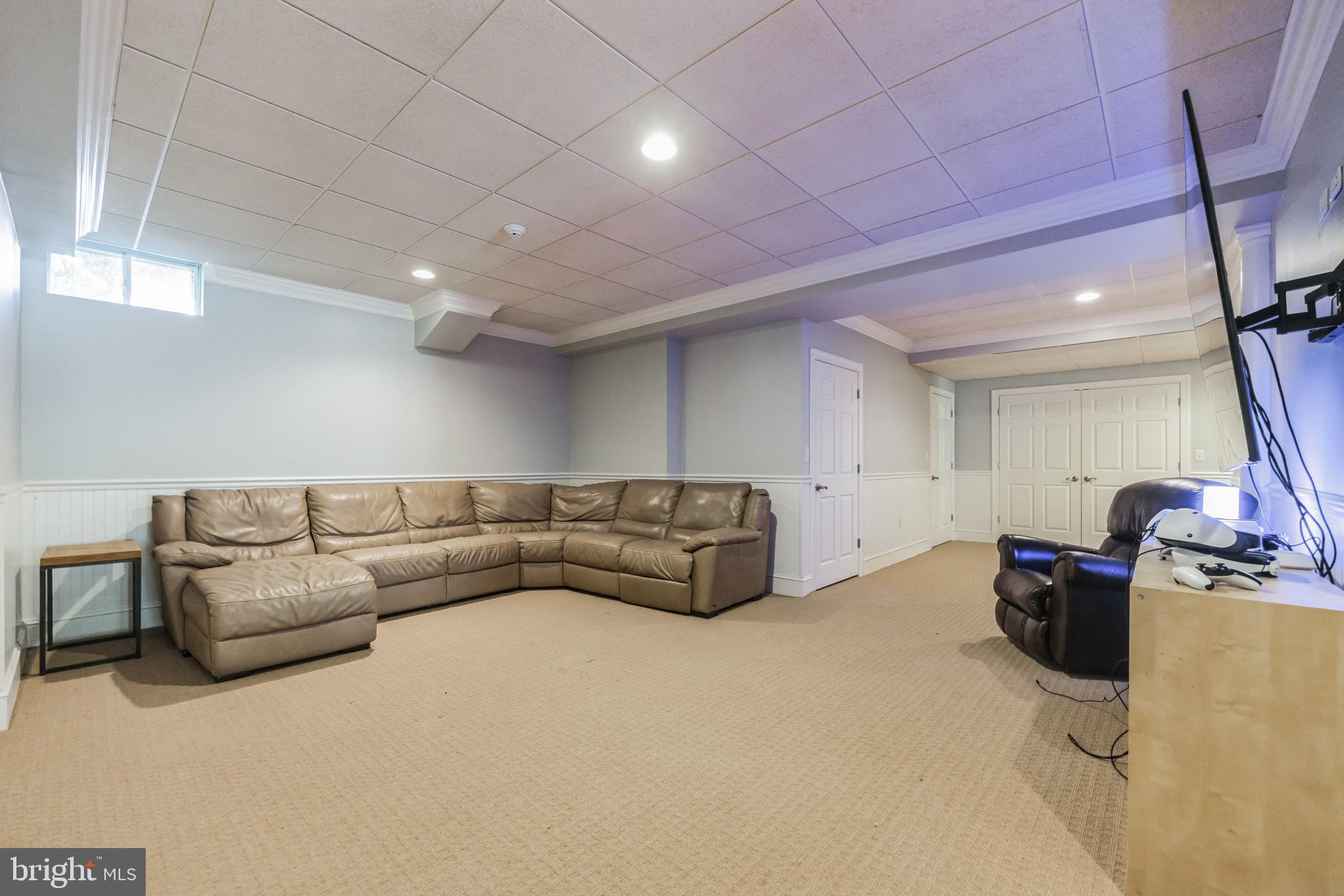 OAK HOLLOW - Residential