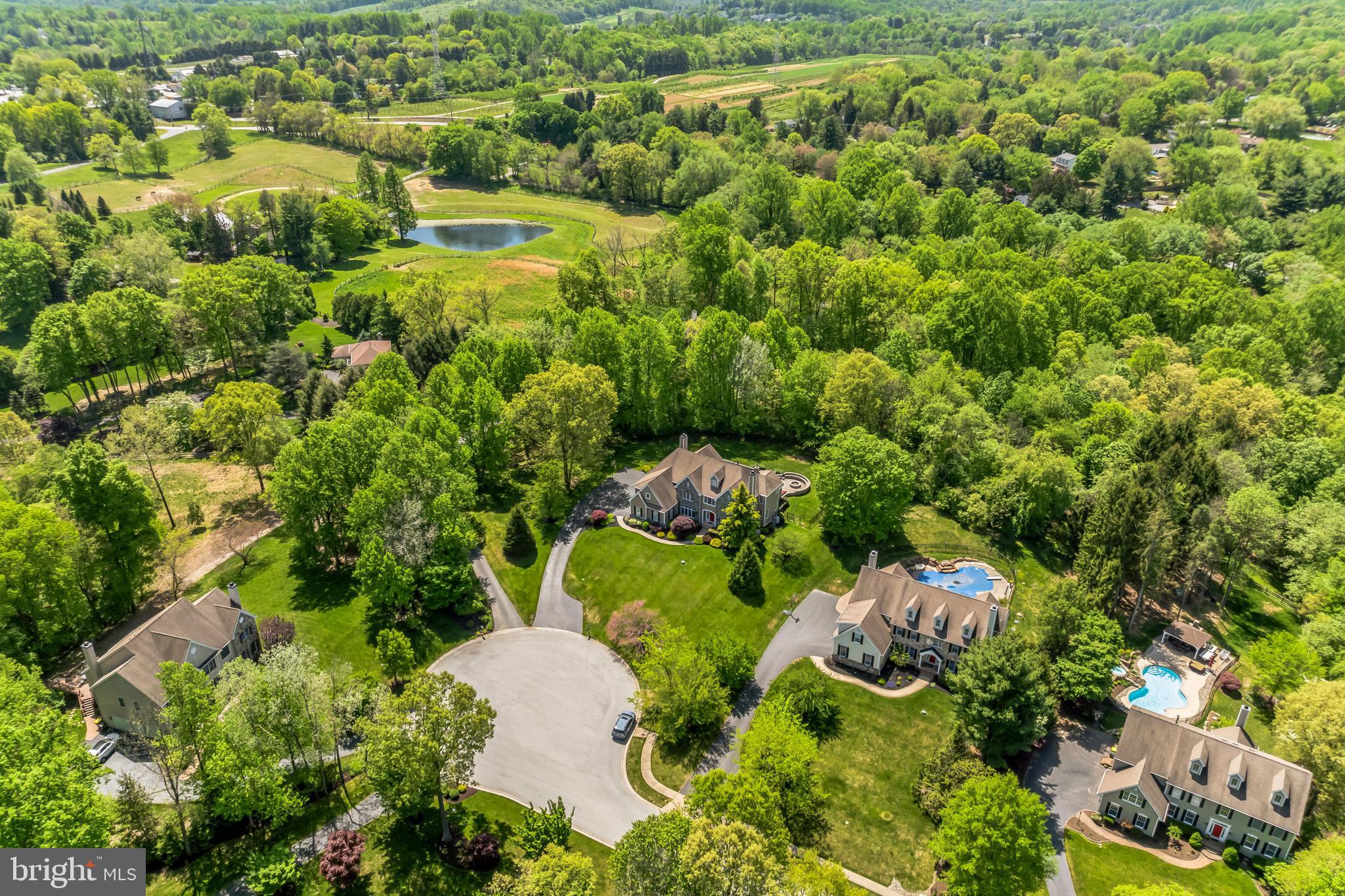 OAK HOLLOW - Residential