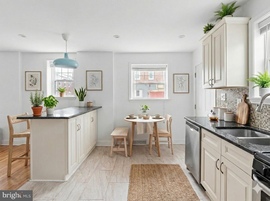 POINT BREEZE - Residential