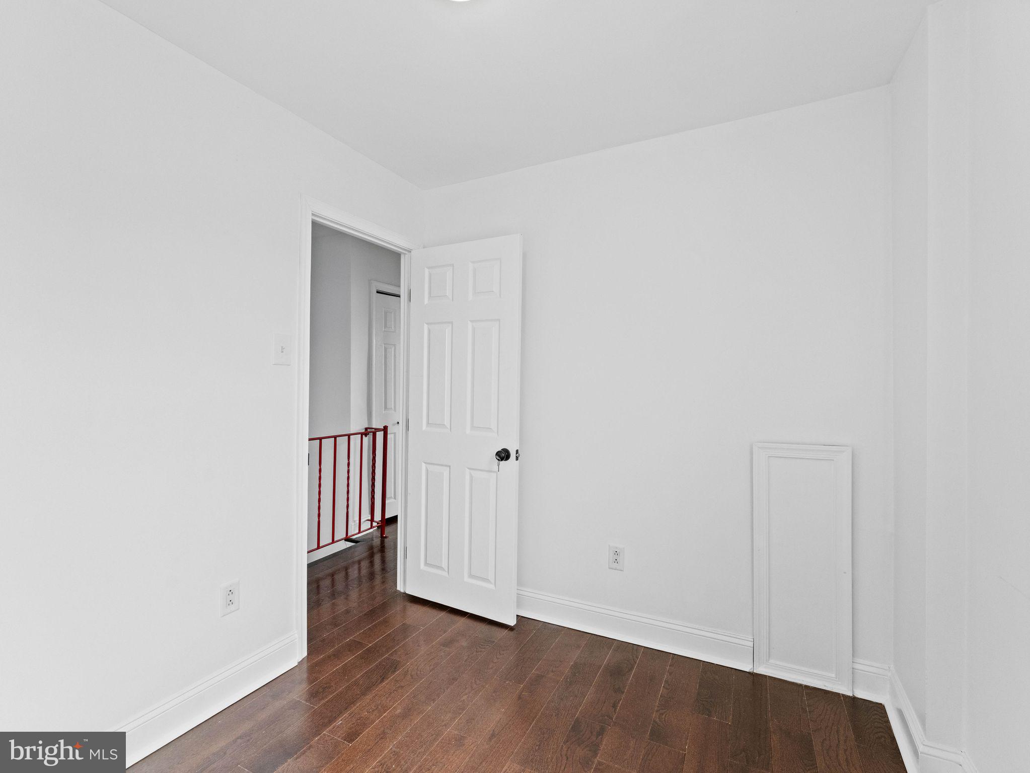 POINT BREEZE - Residential