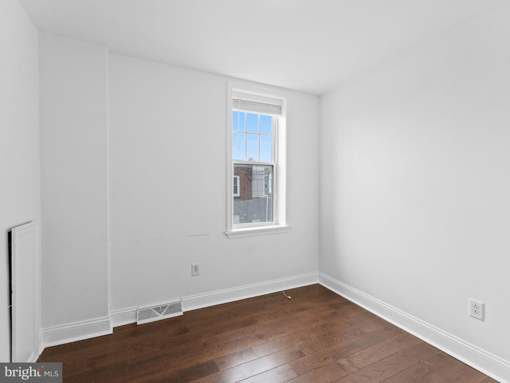 POINT BREEZE - Residential