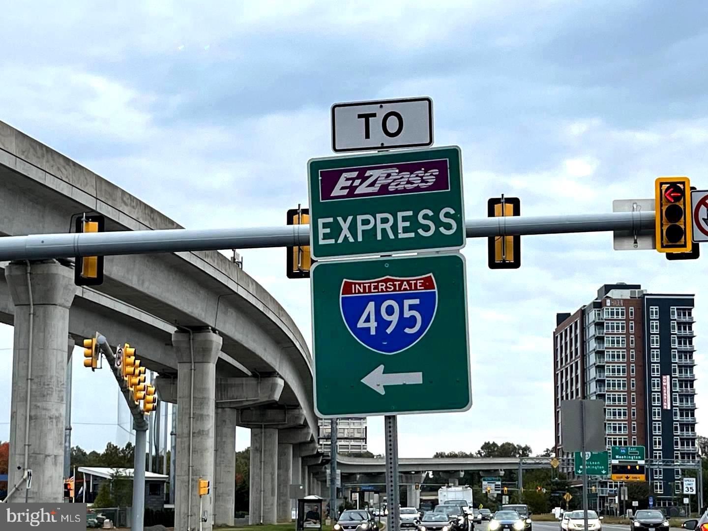 GATES OF MCLEAN - Residential