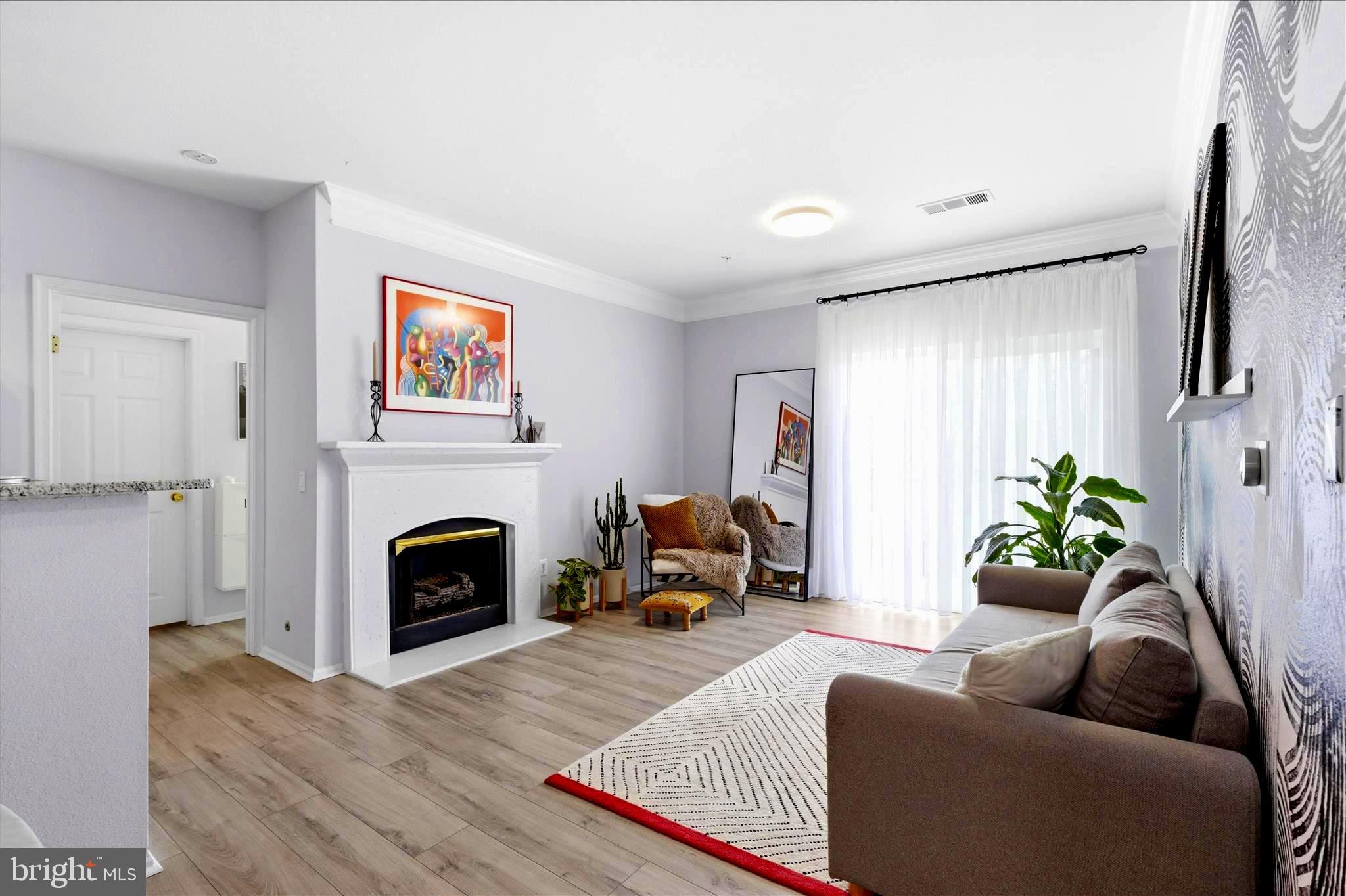 GATES OF MCLEAN - Residential