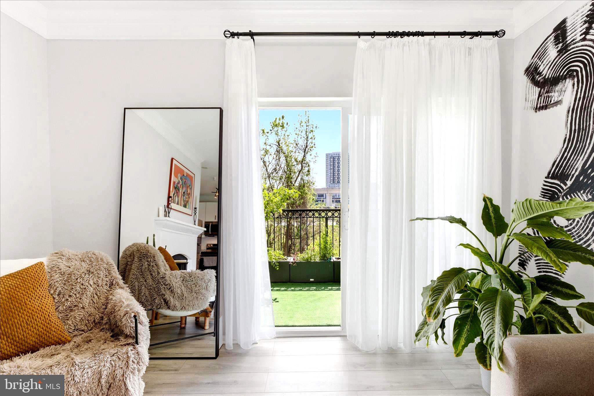 GATES OF MCLEAN - Residential