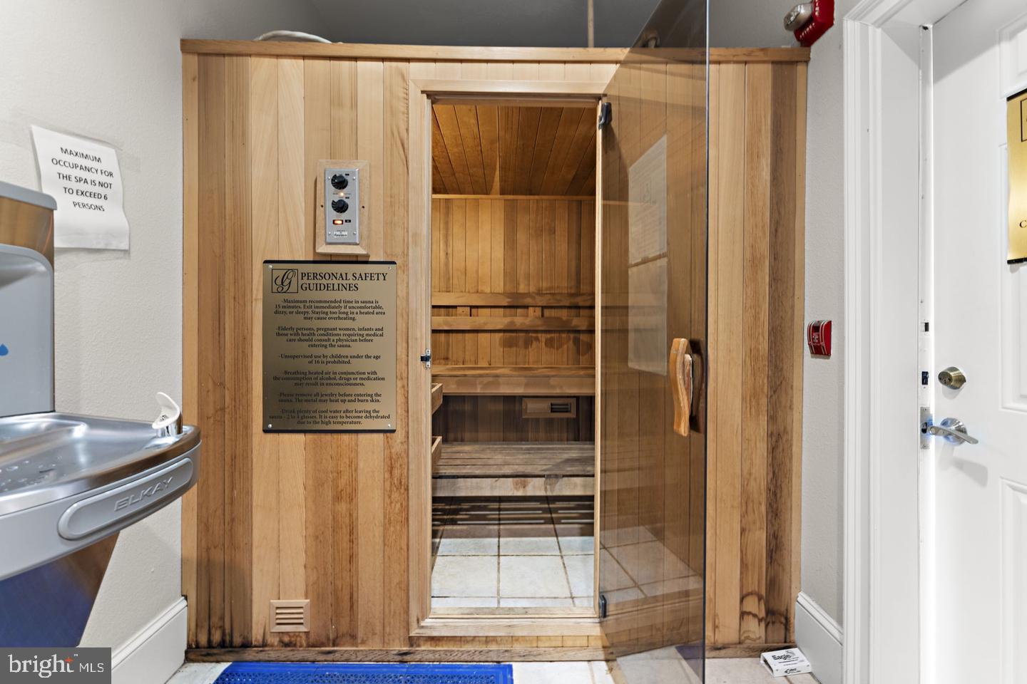 GATES OF MCLEAN - Residential