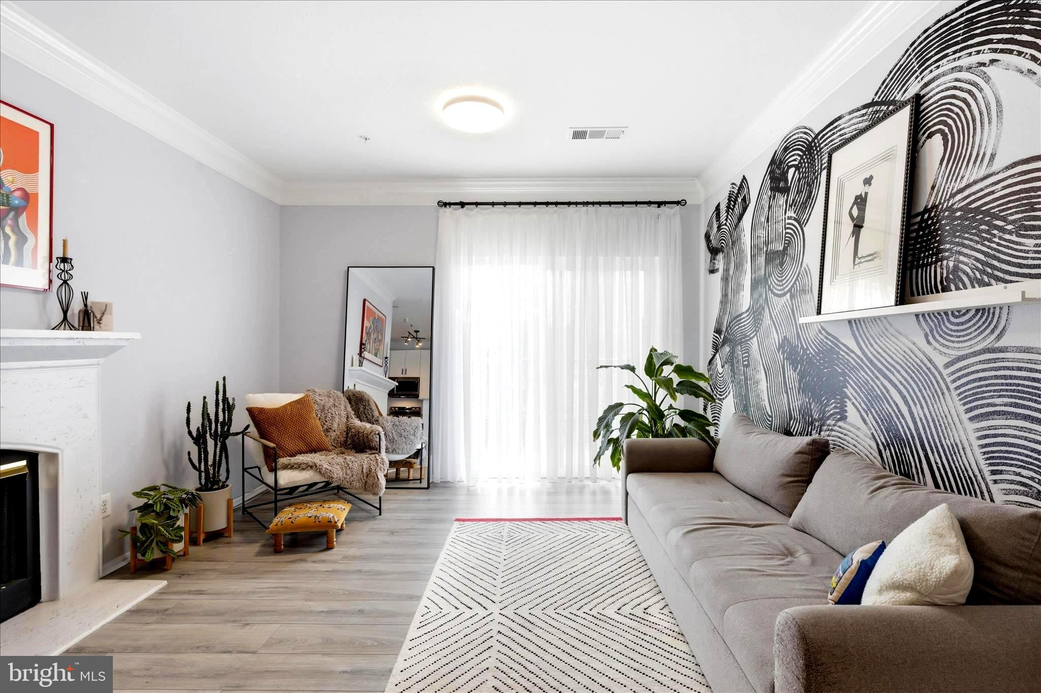 GATES OF MCLEAN - Residential