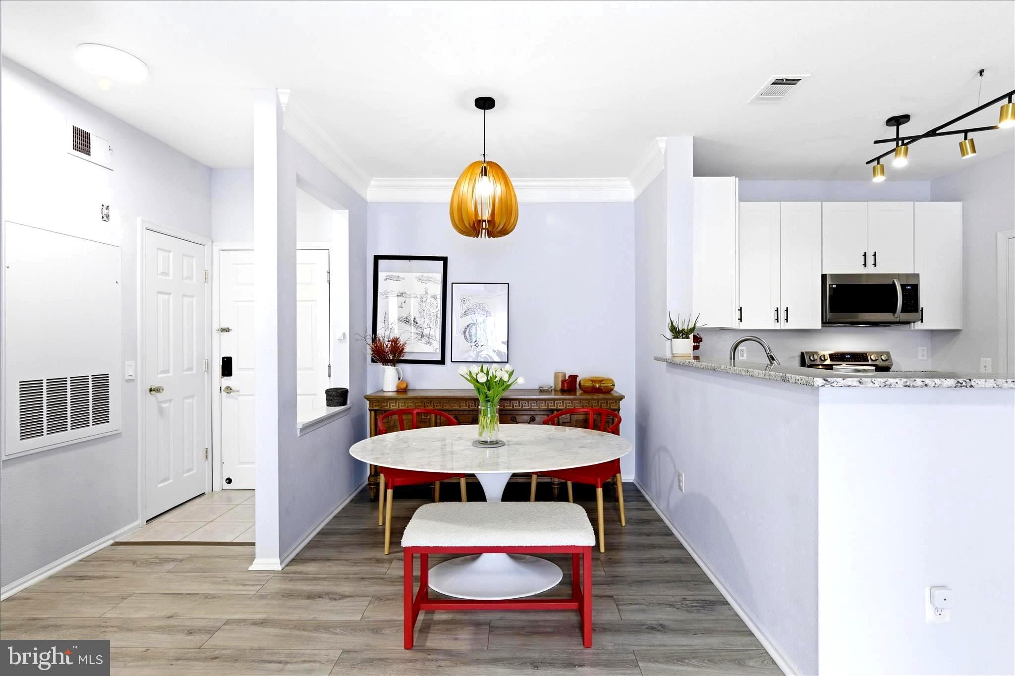 GATES OF MCLEAN - Residential