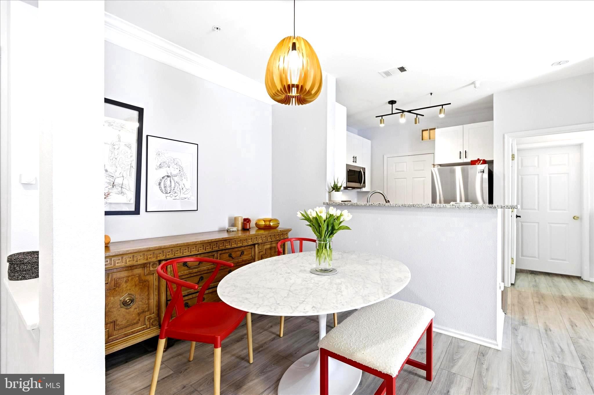 GATES OF MCLEAN - Residential