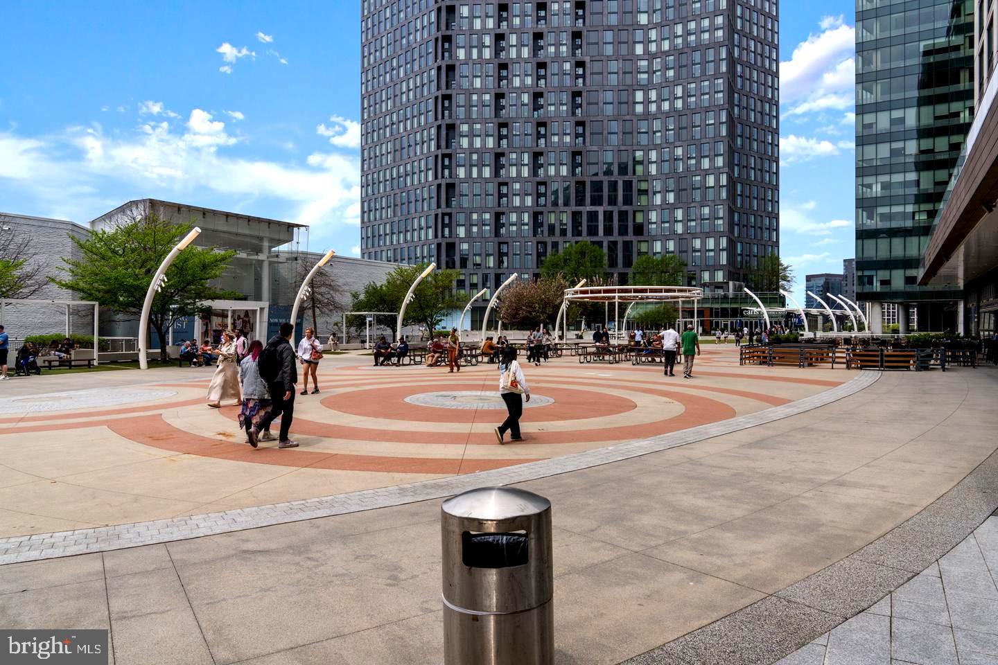 GATES OF MCLEAN - Residential