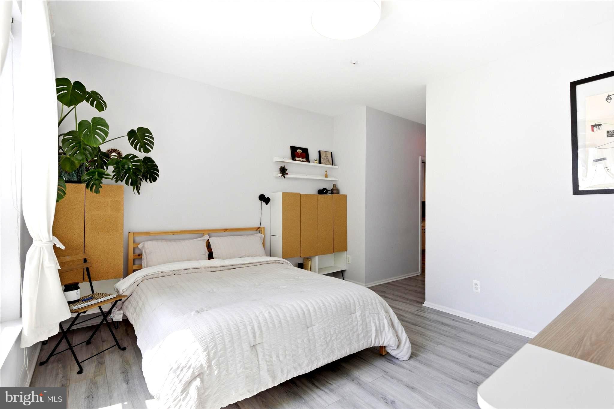 GATES OF MCLEAN - Residential