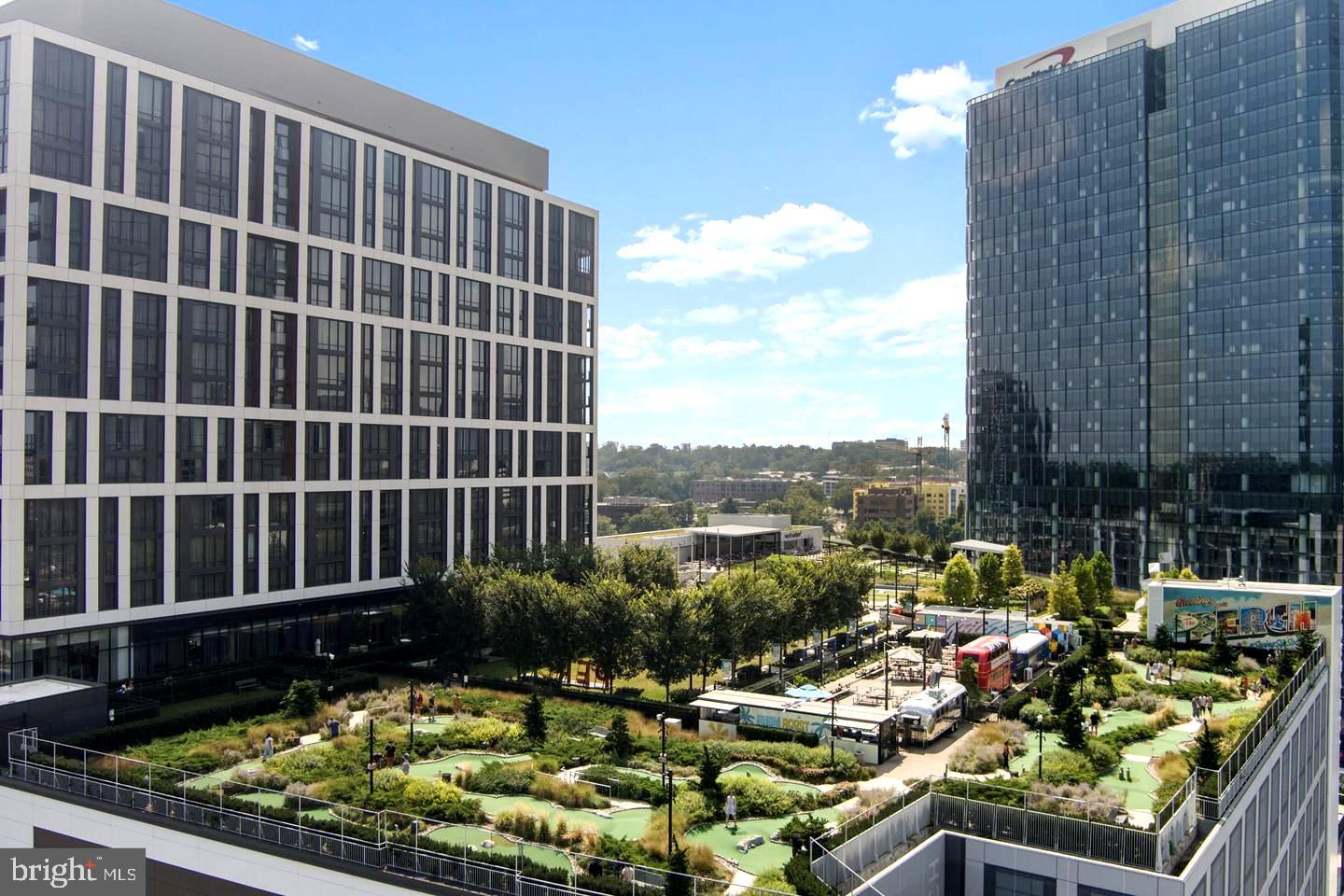 GATES OF MCLEAN - Residential