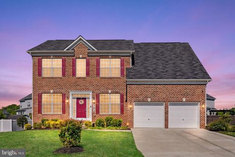 Photo of 11612 Neon Road, FORT WASHINGTON, MD 20744 (MLS # MDPG2201776)