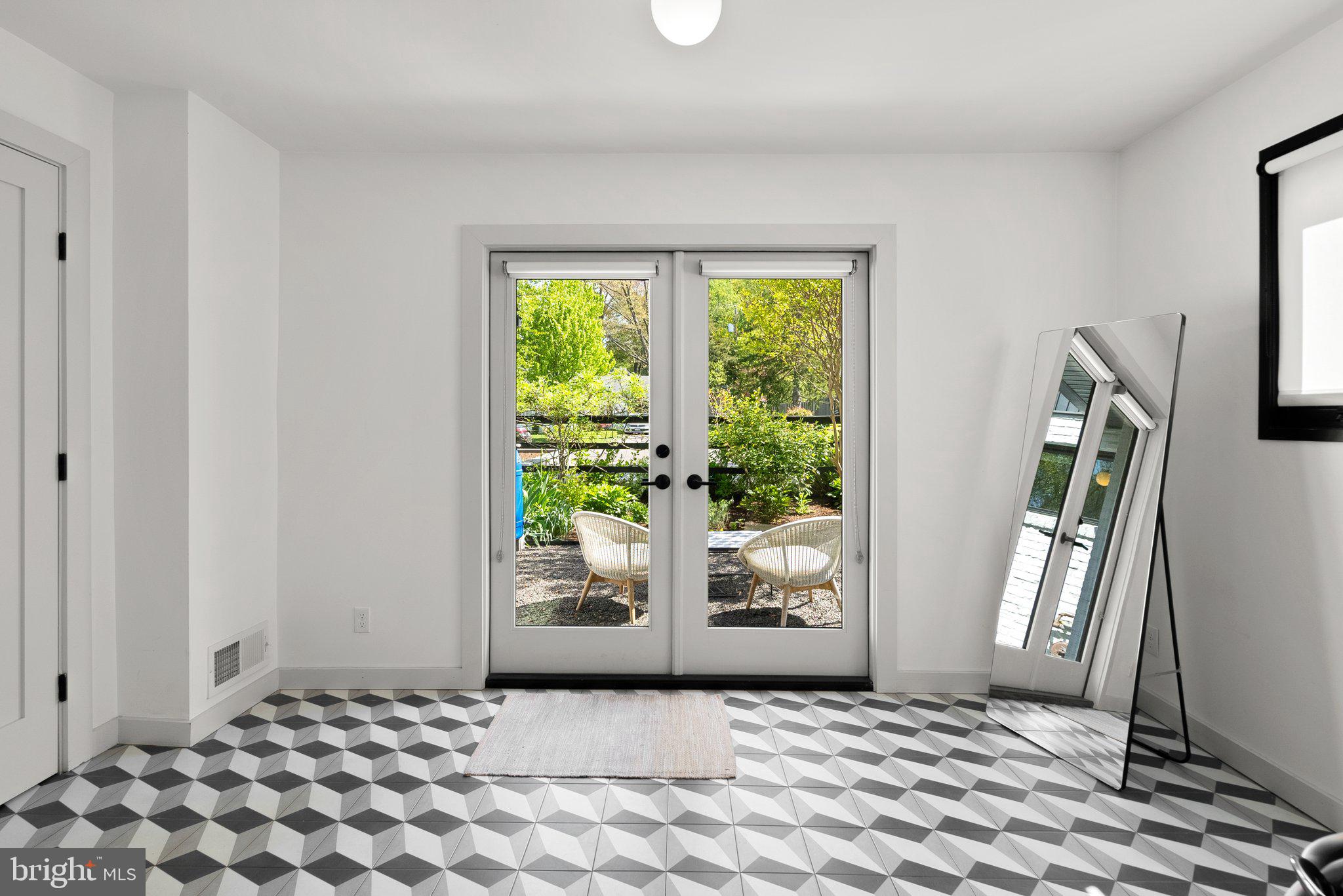 SHIRLEY WOODS - Residential