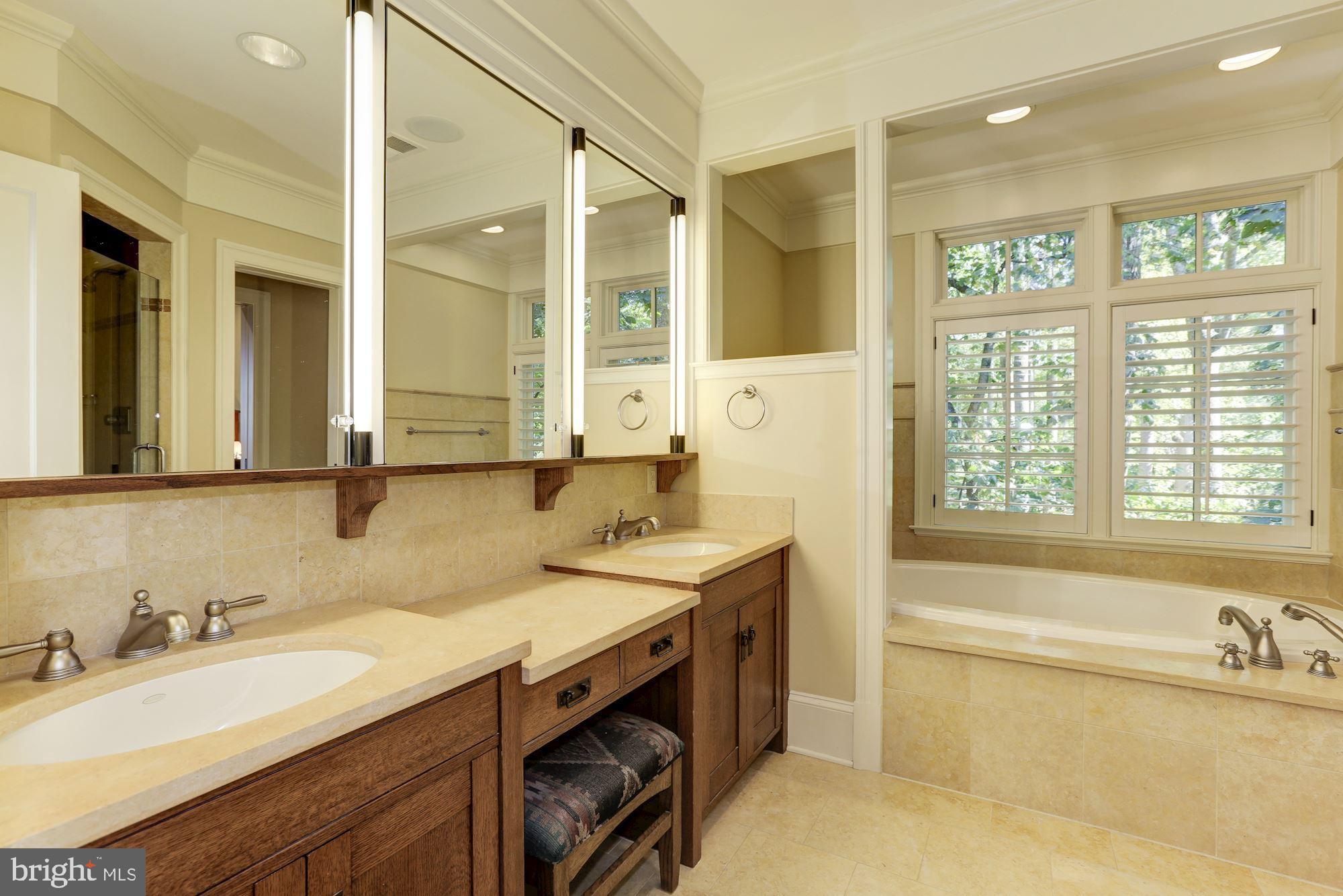 MERRY GO ROUND FARM - Residential