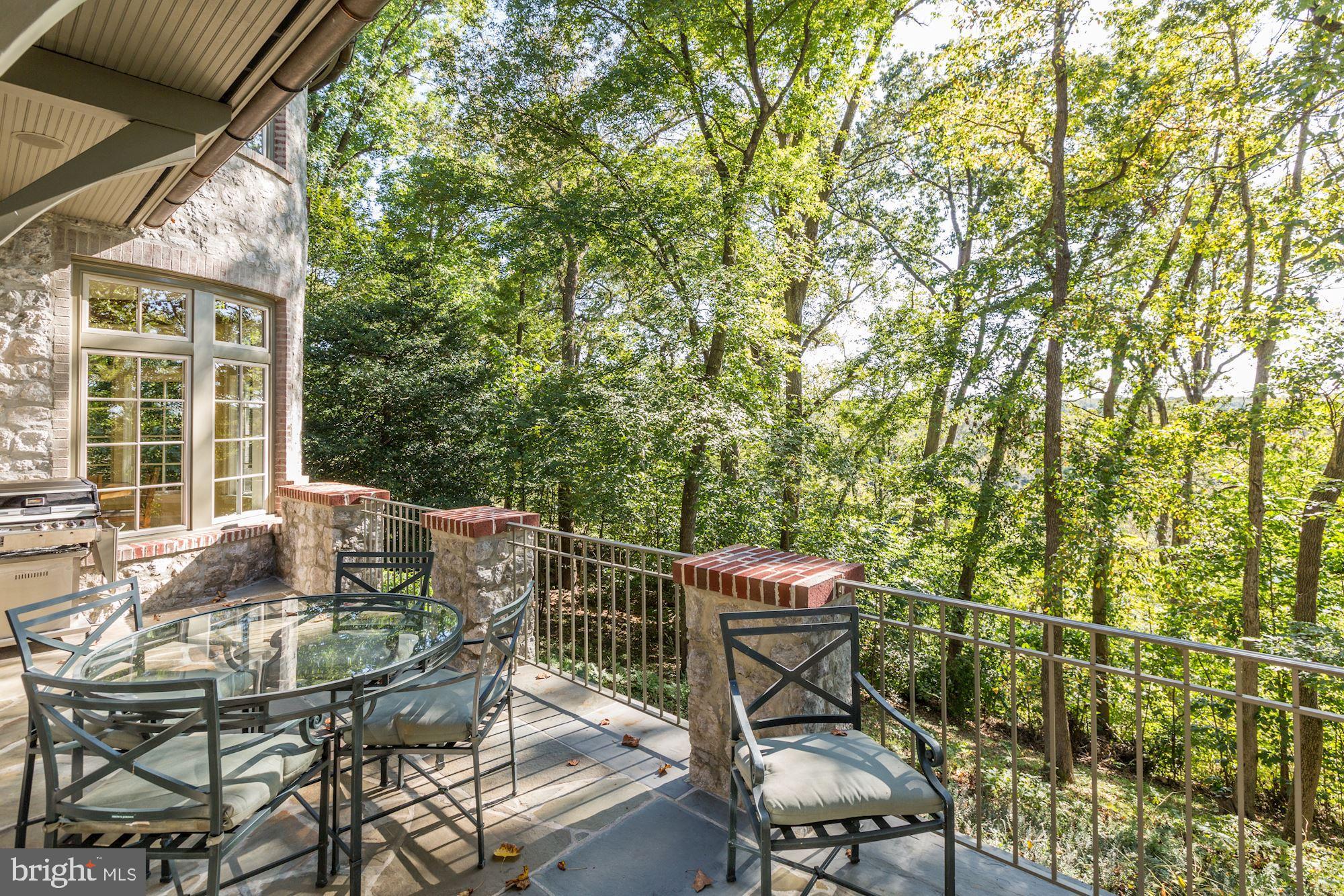 MERRY GO ROUND FARM - Residential