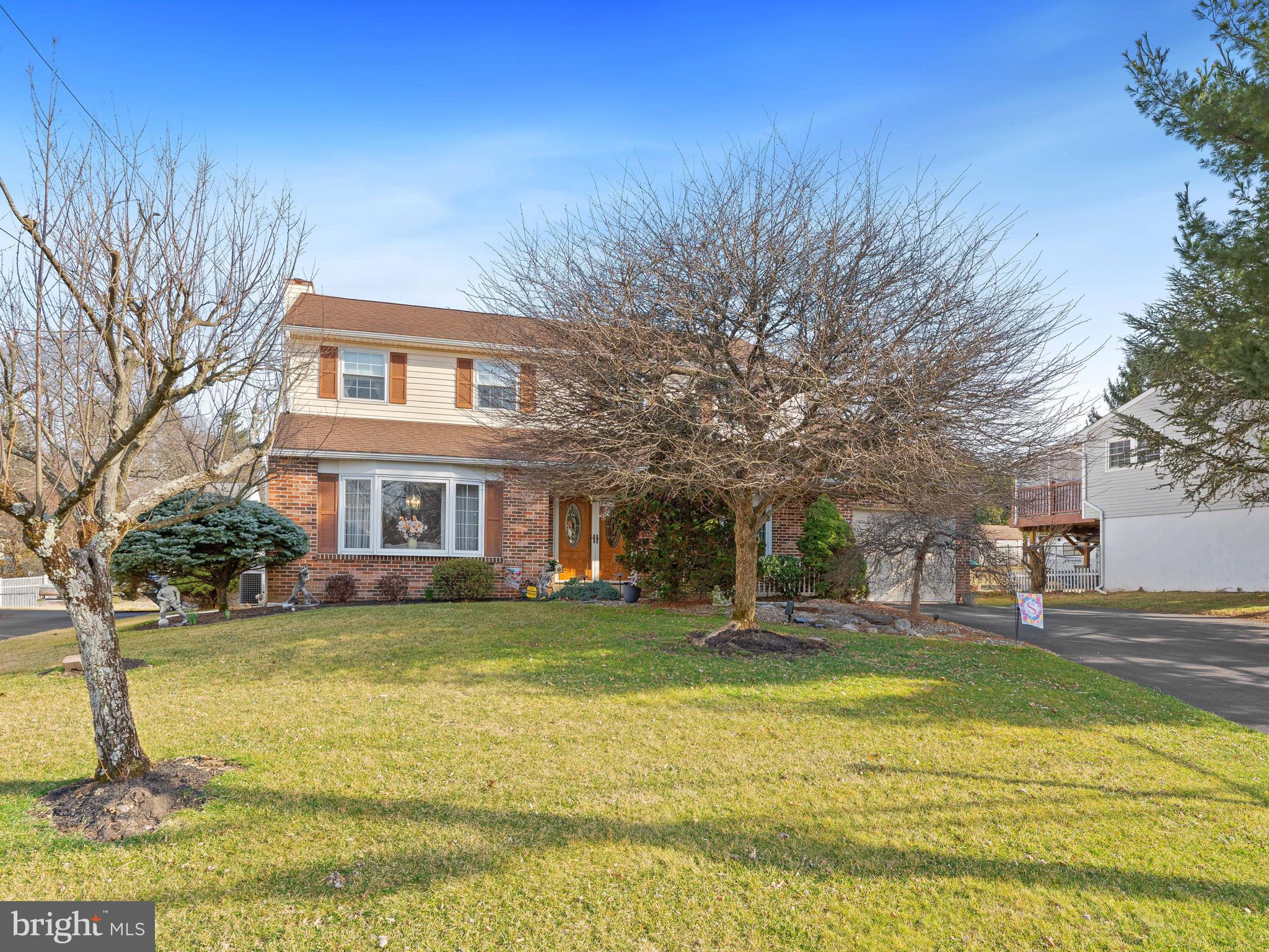 665 PICKERING ROAD