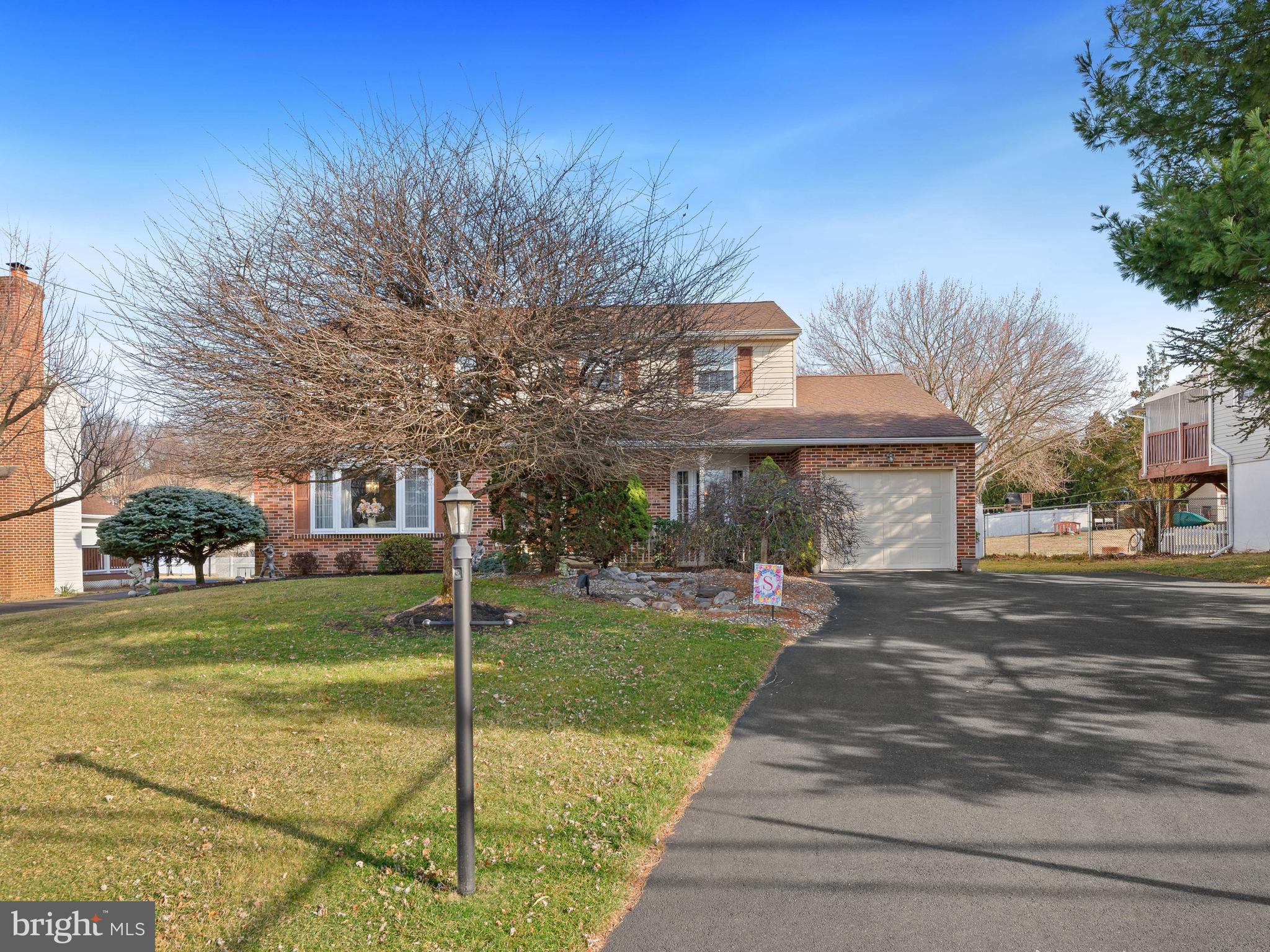 665 PICKERING ROAD