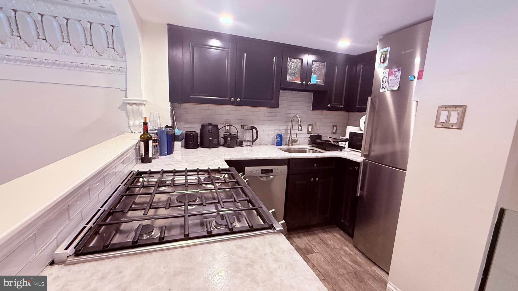 WASHINGTON SQ WEST - Residential