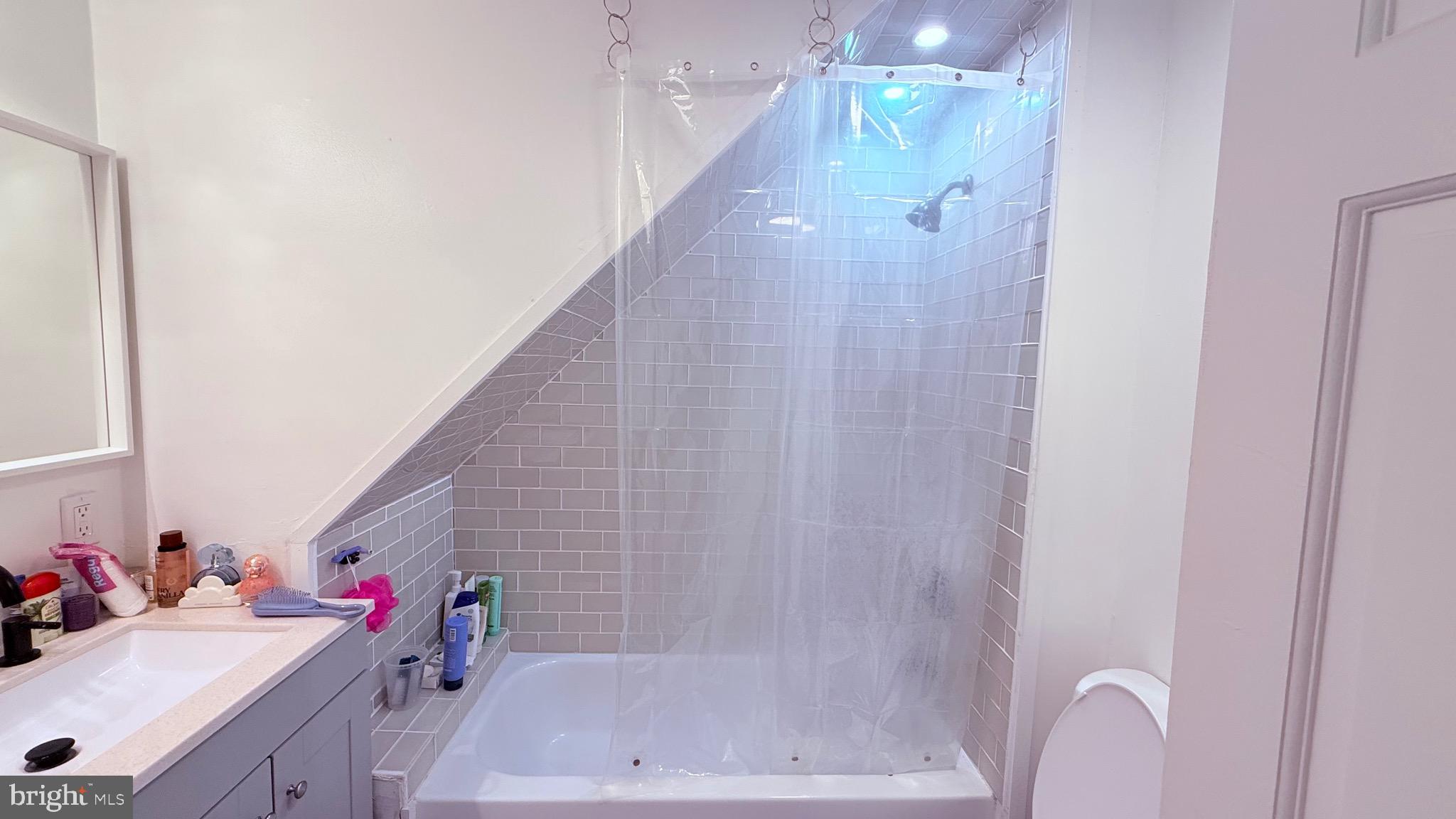 WASHINGTON SQ WEST - Residential