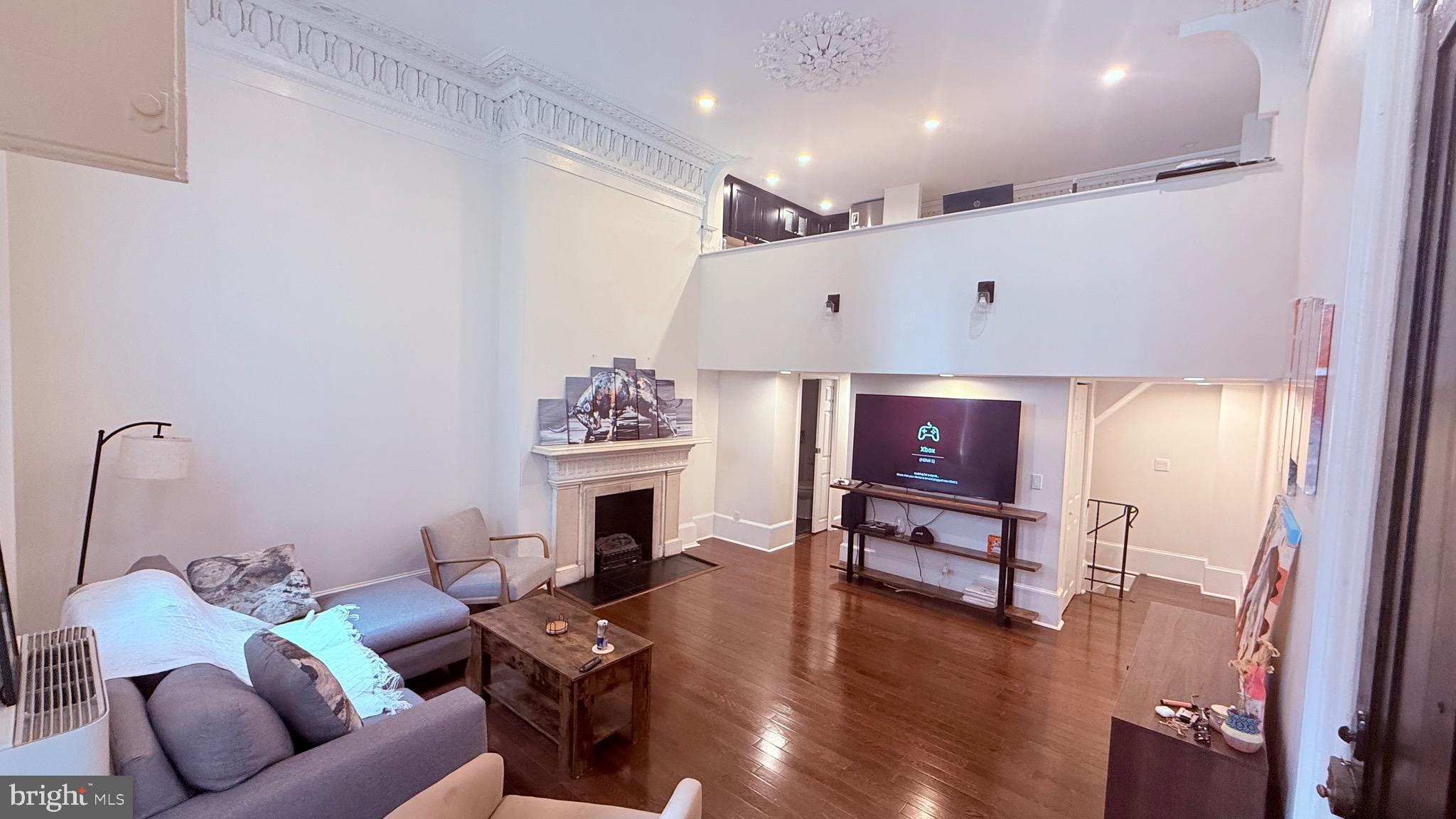 WASHINGTON SQ WEST - Residential