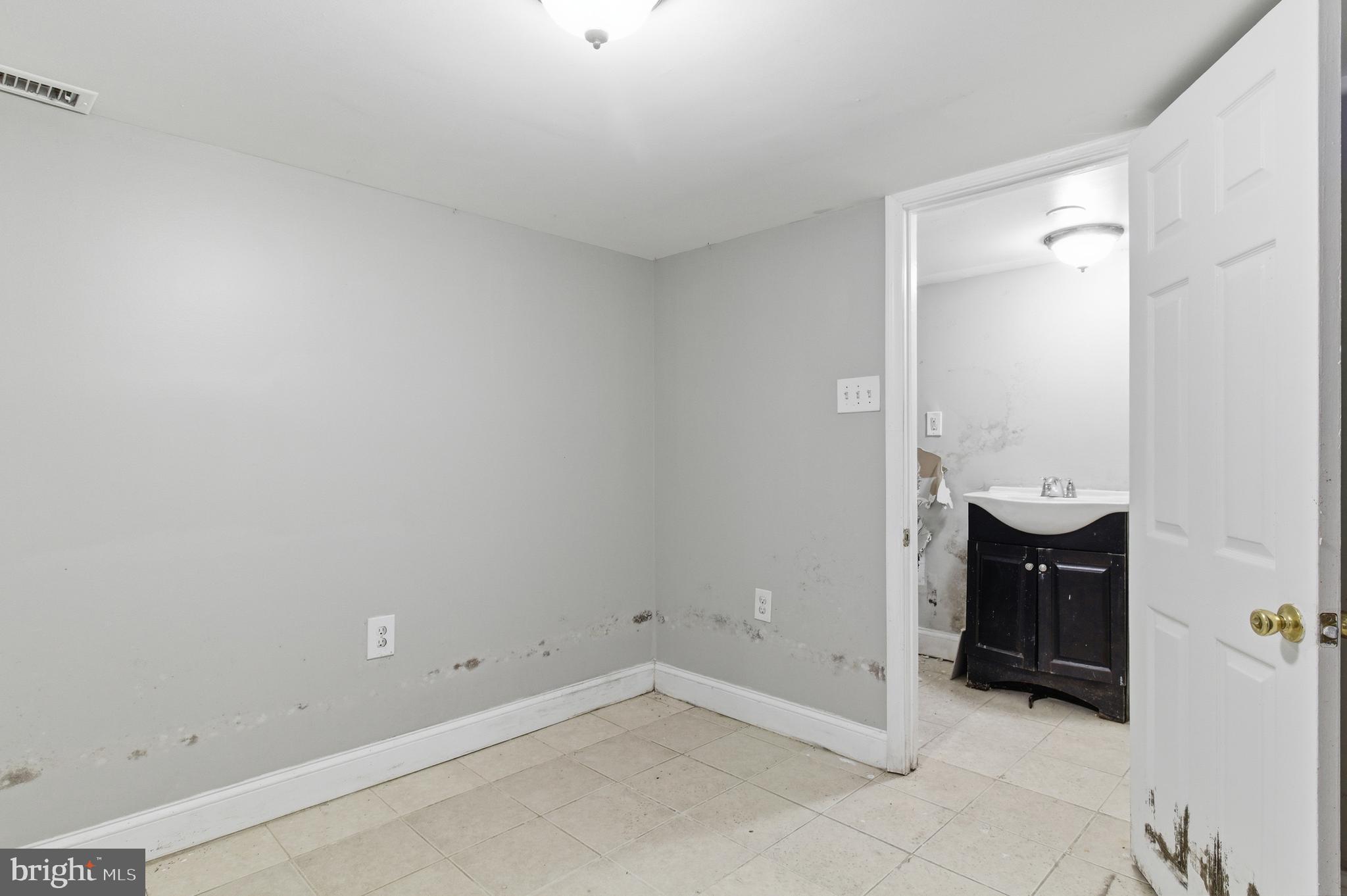 PARK HEIGHTS - Residential