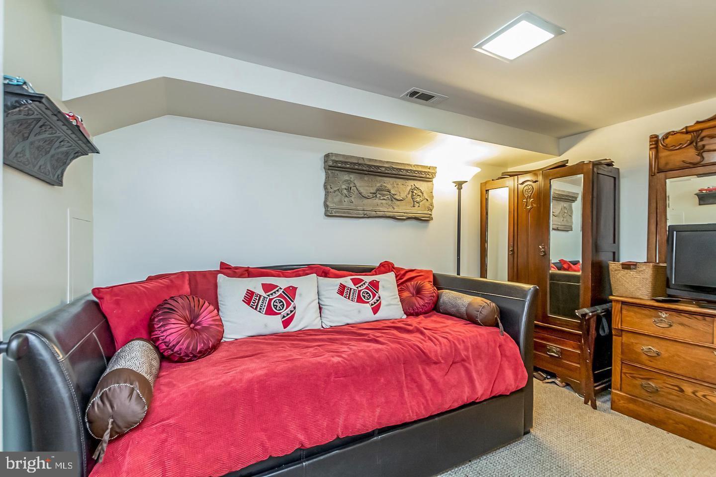 BAYVIEW - Residential Lease