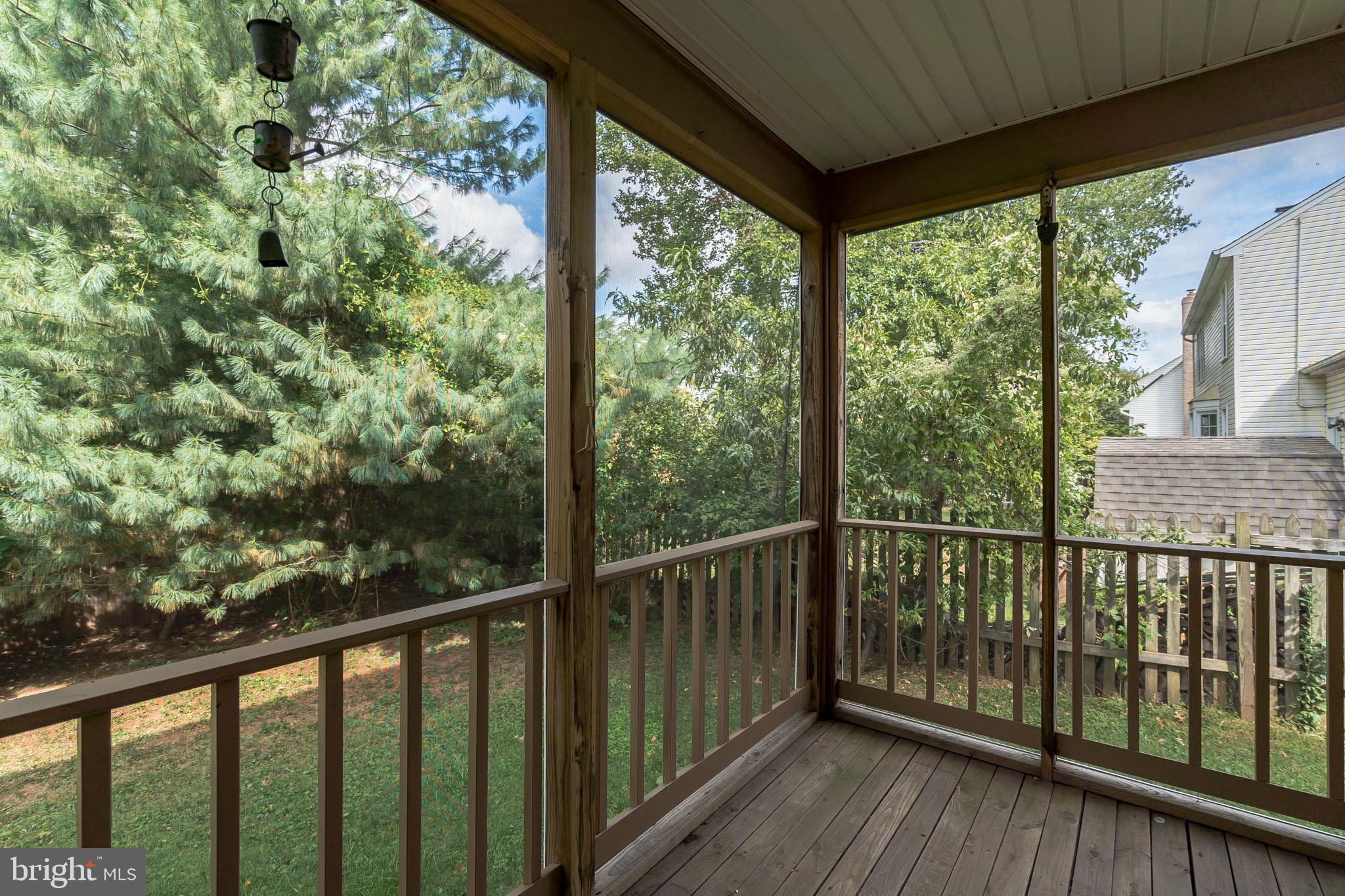 ROLLING WOODS - Residential