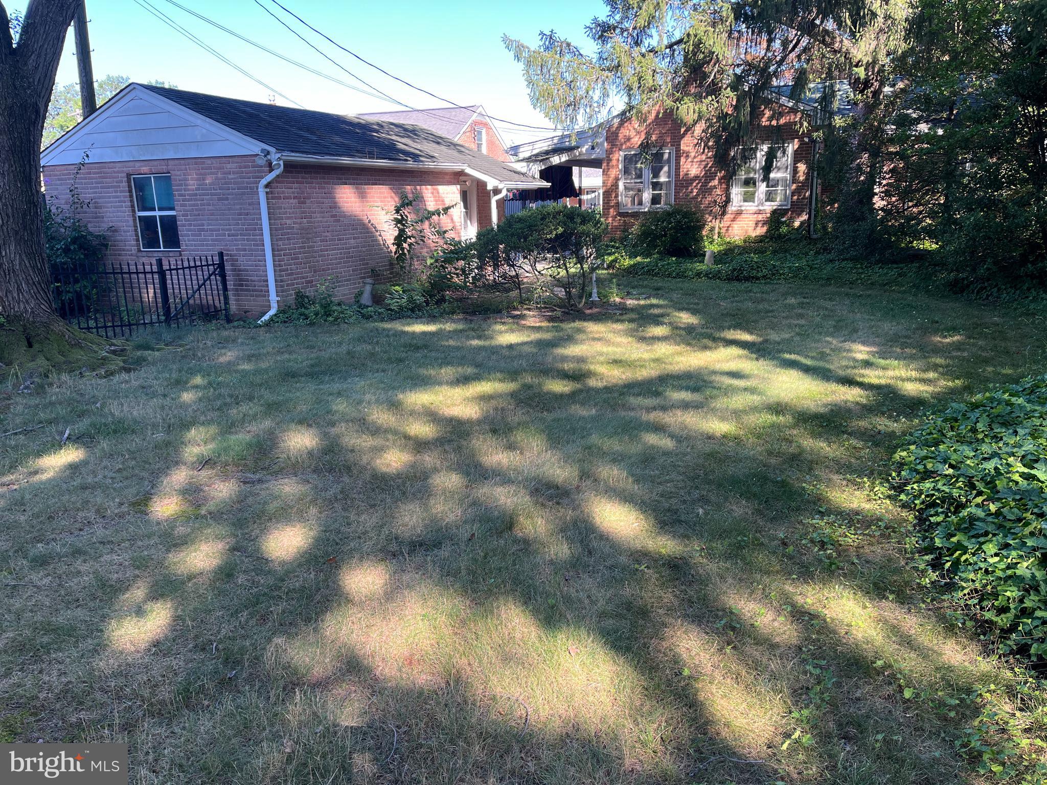 604 GRANT PLACE
