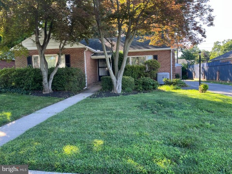 Photo of 604 Grant Place, FREDERICK, MD 21702 (MLS # MDFR2086054)