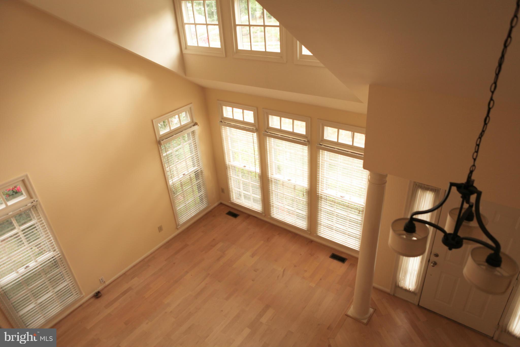 ASHBURN VILLAGE - Residential