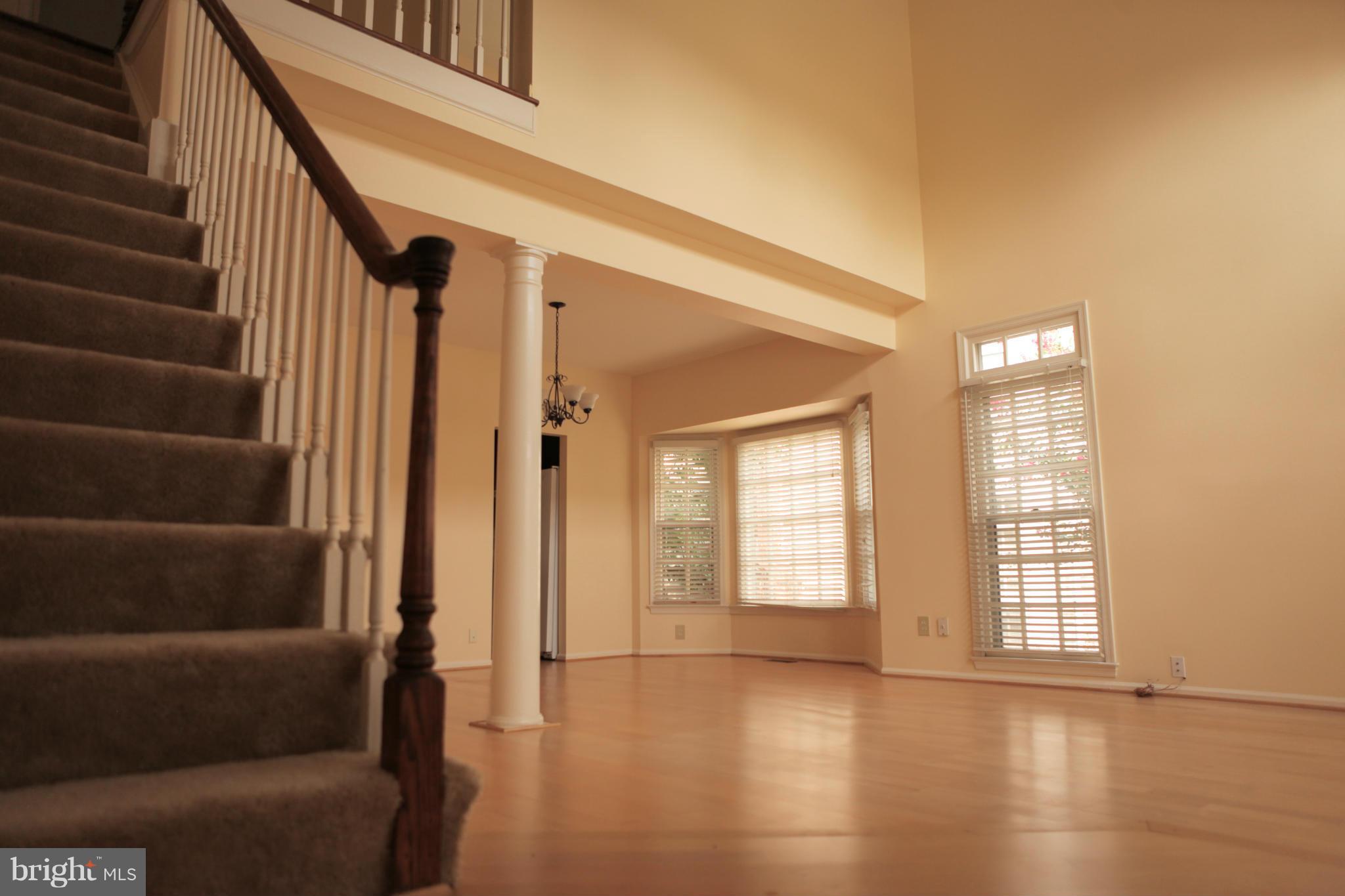 ASHBURN VILLAGE - Residential