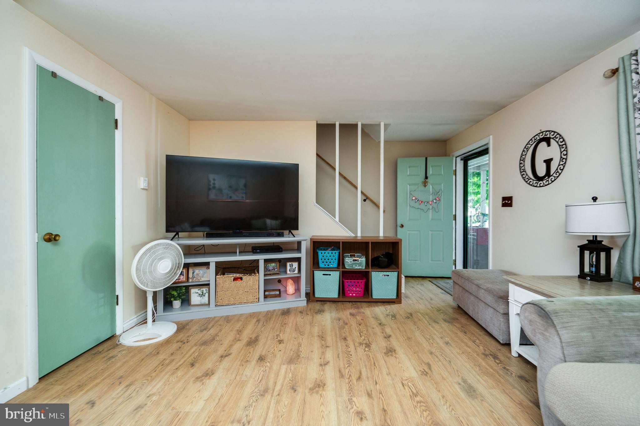 521 LINDEN STREET