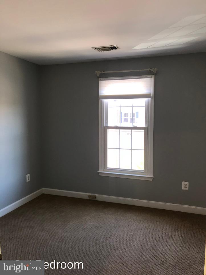 COURTHOUSE WOODS - Residential Lease