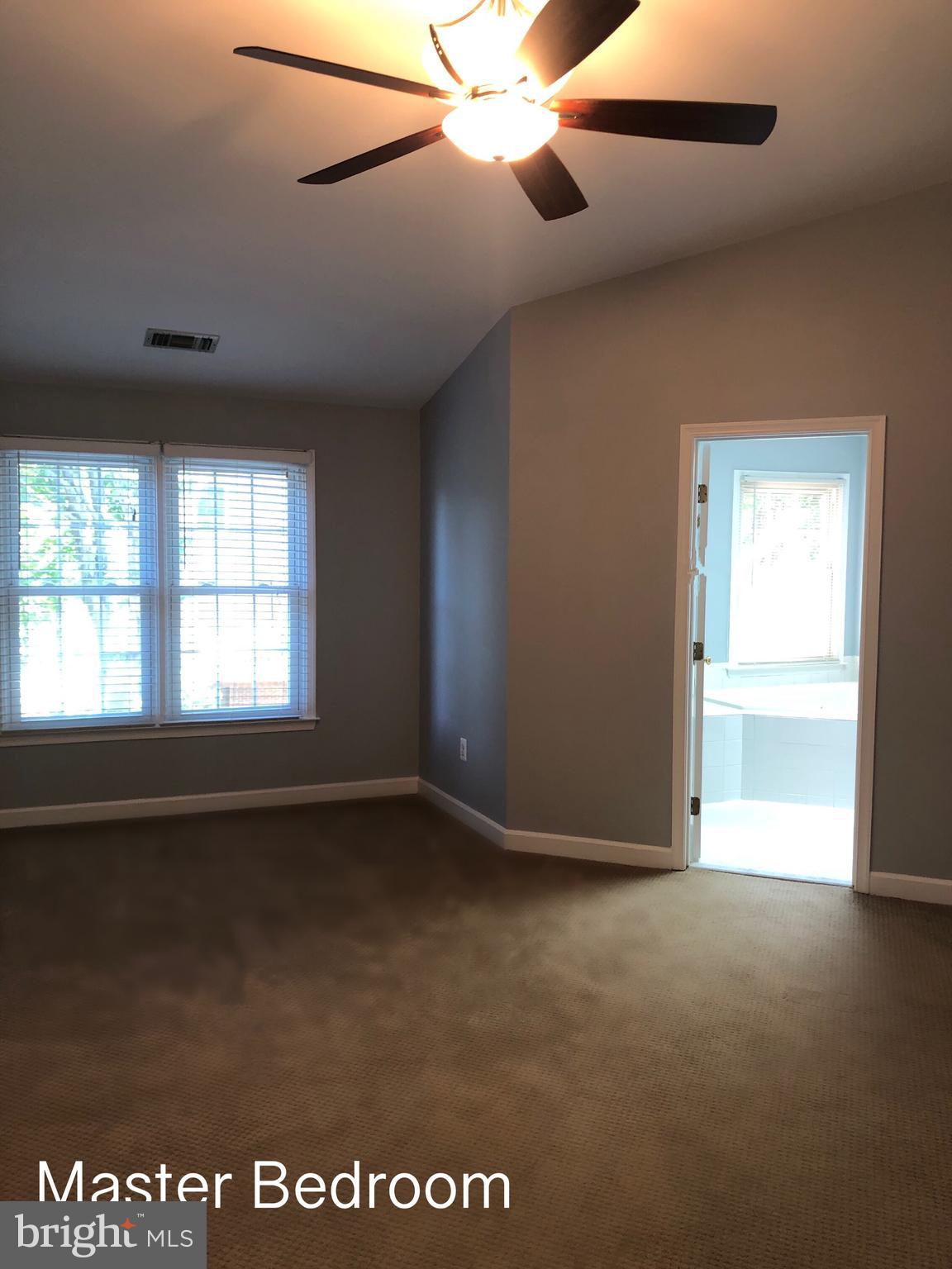 COURTHOUSE WOODS - Residential Lease