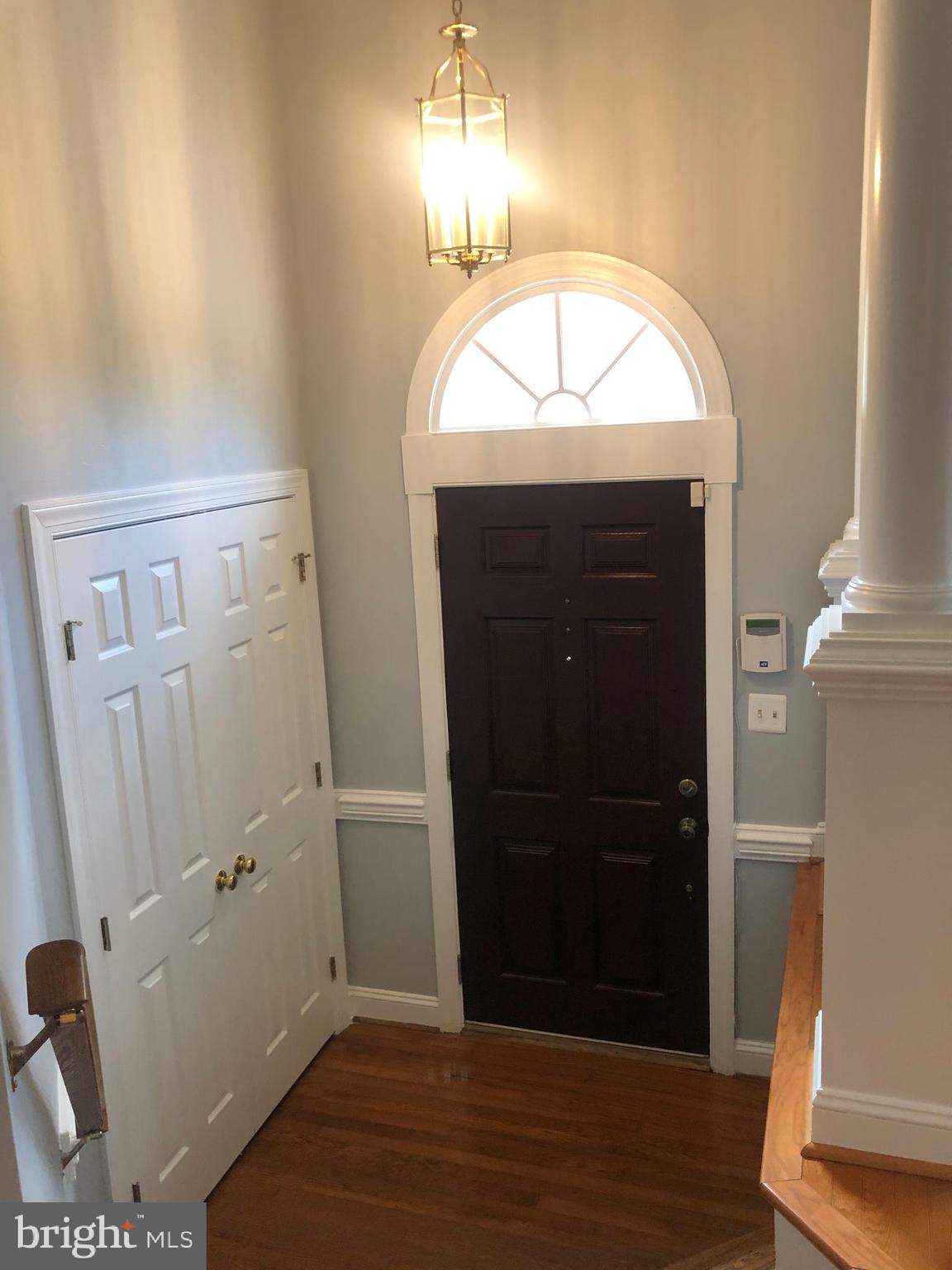 COURTHOUSE WOODS - Residential Lease