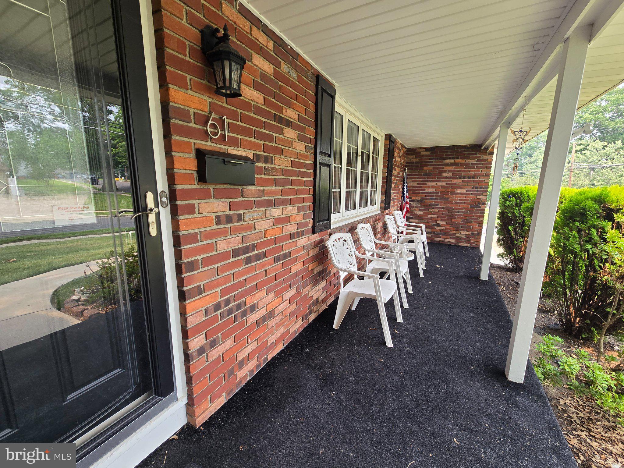 61 E KRAFT AVENUE