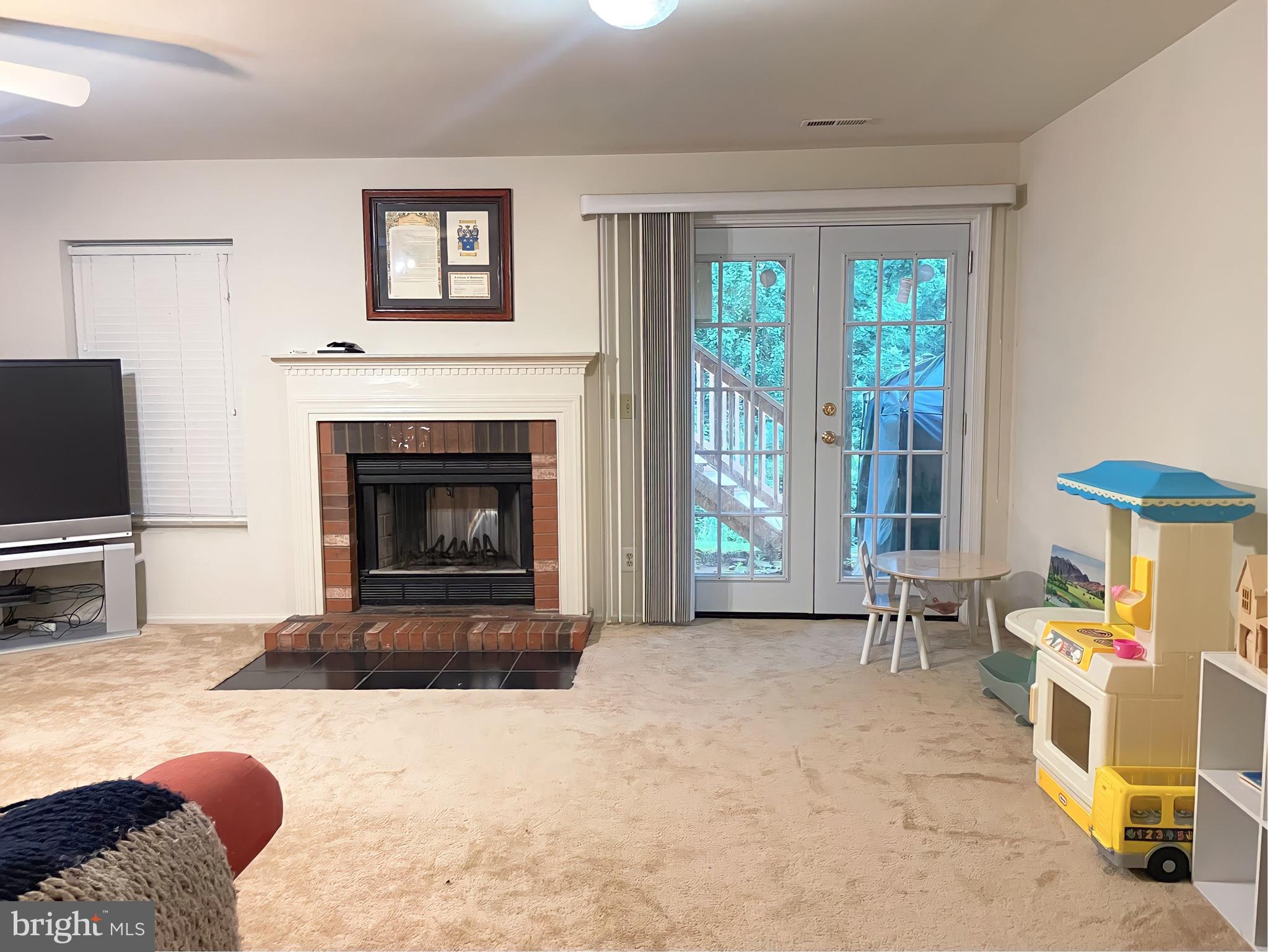 HIGHPOINTE - Residential Lease