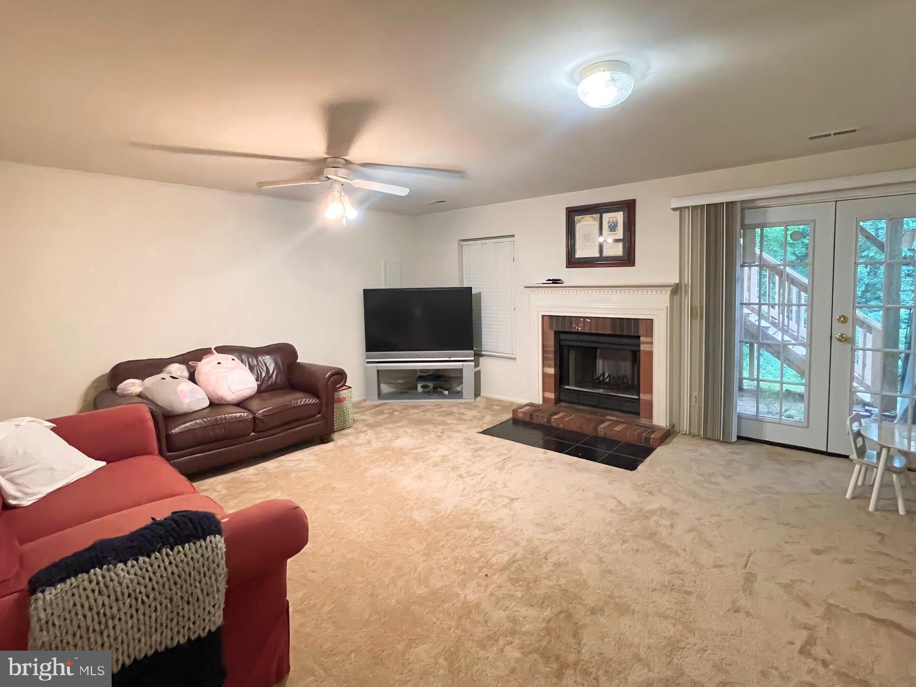 HIGHPOINTE - Residential Lease