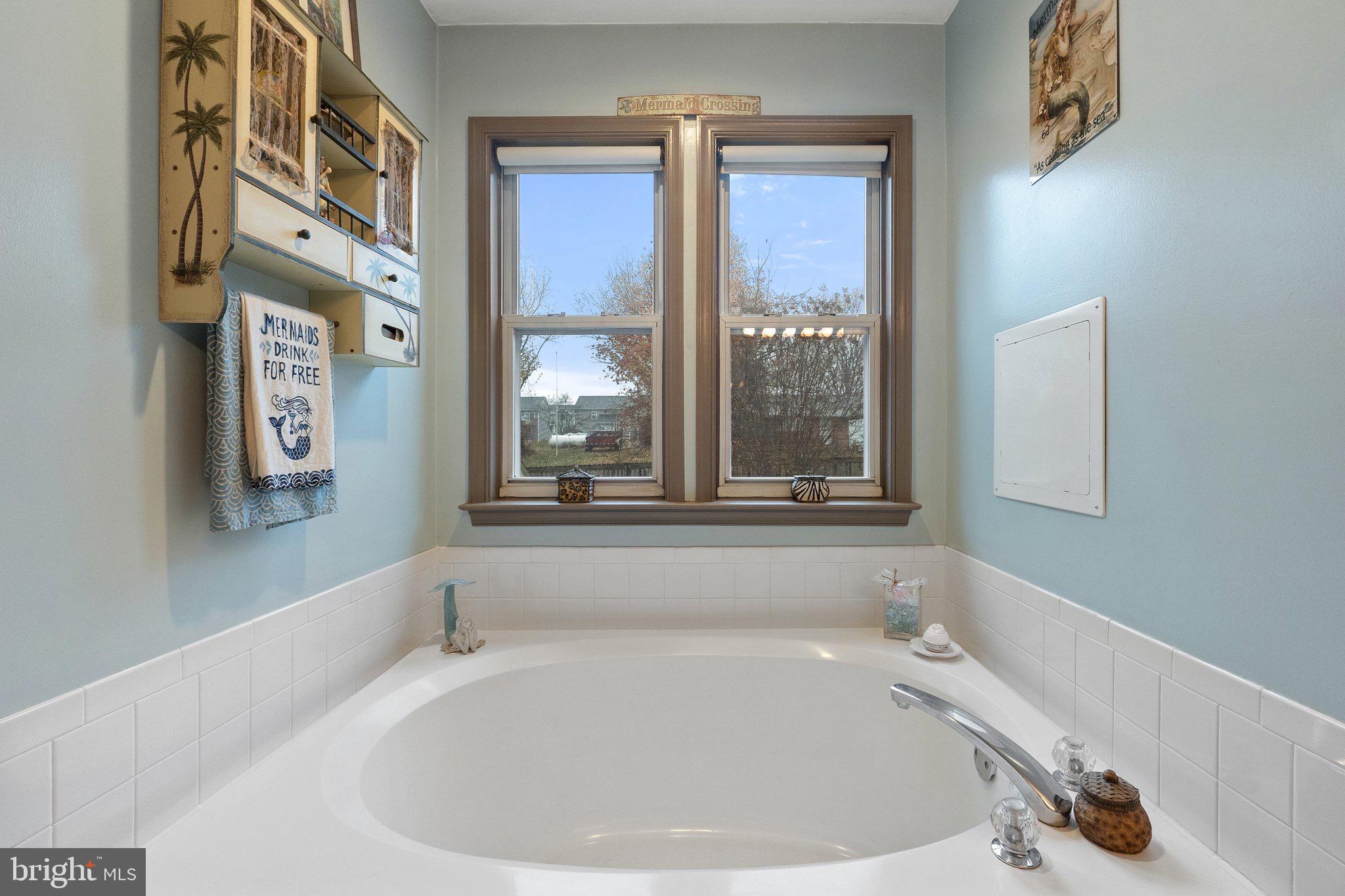 LAUREL RIDGE - Residential