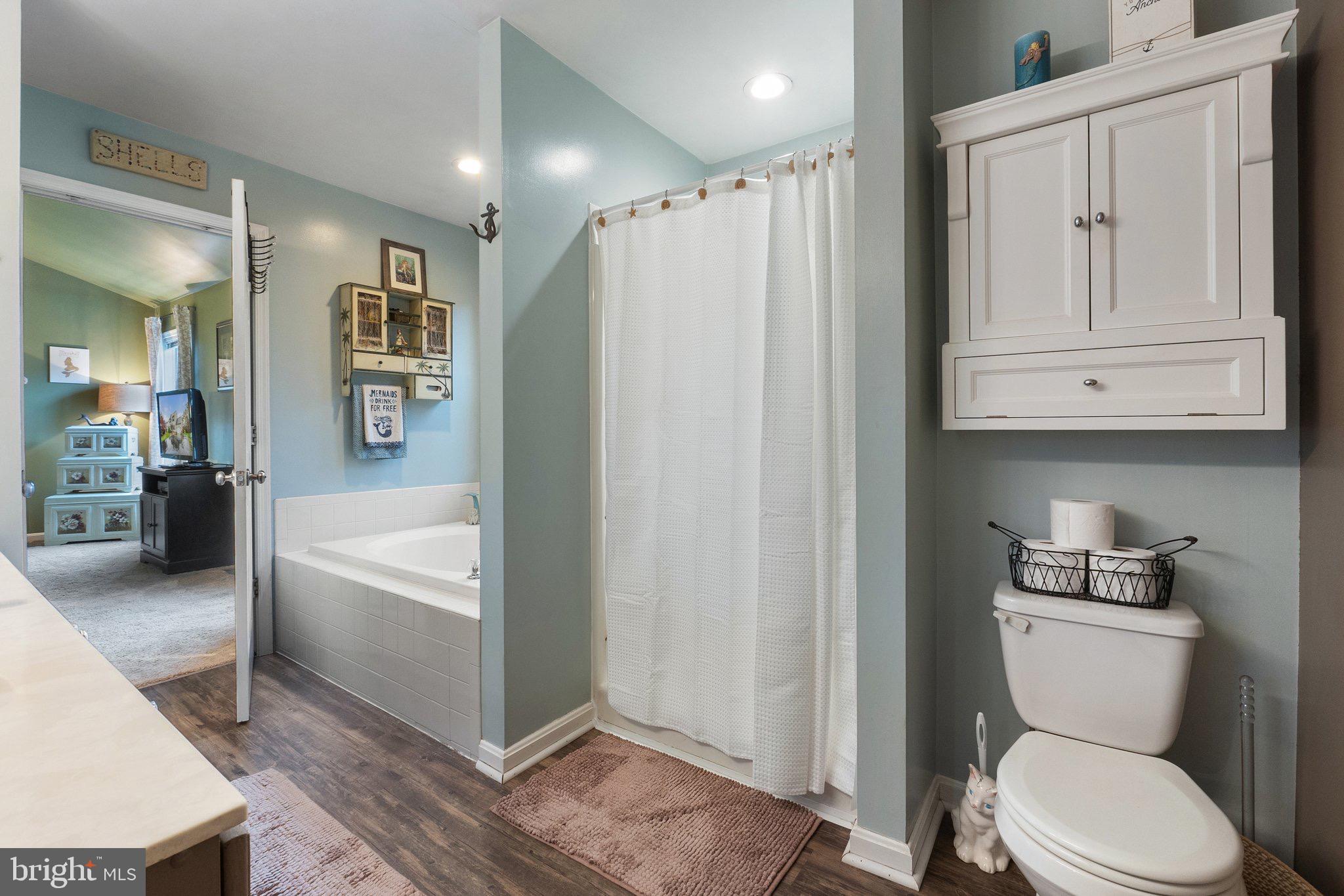 LAUREL RIDGE - Residential