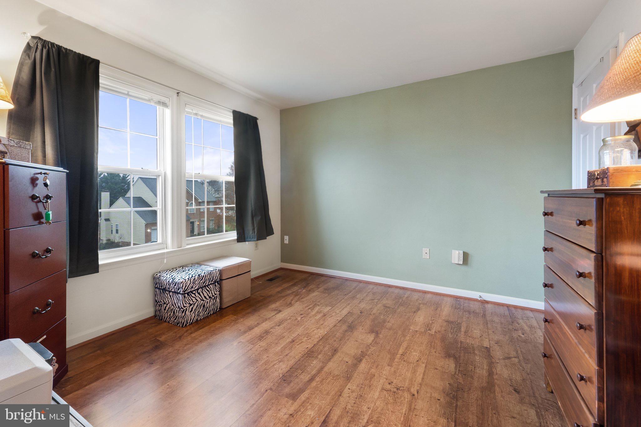 LAUREL RIDGE - Residential