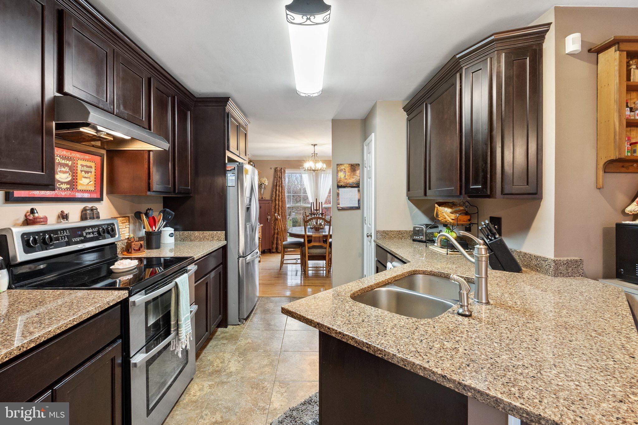 LAUREL RIDGE - Residential