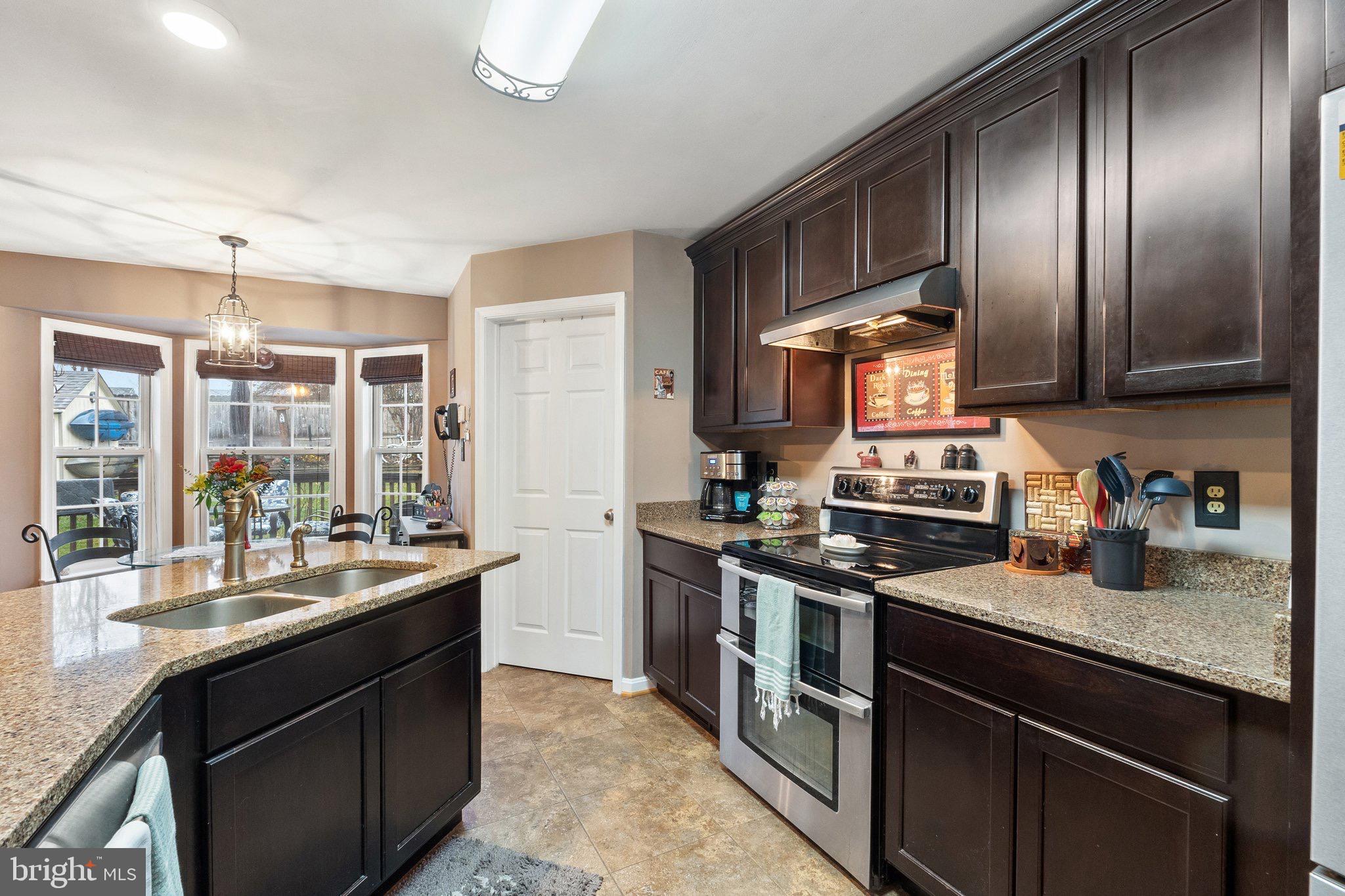 LAUREL RIDGE - Residential