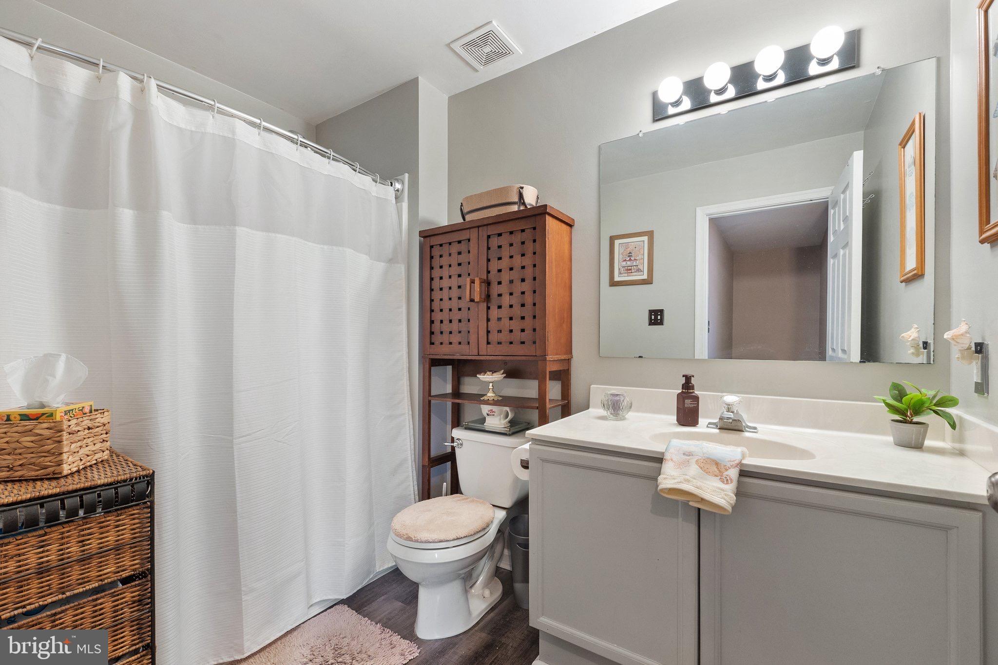 LAUREL RIDGE - Residential